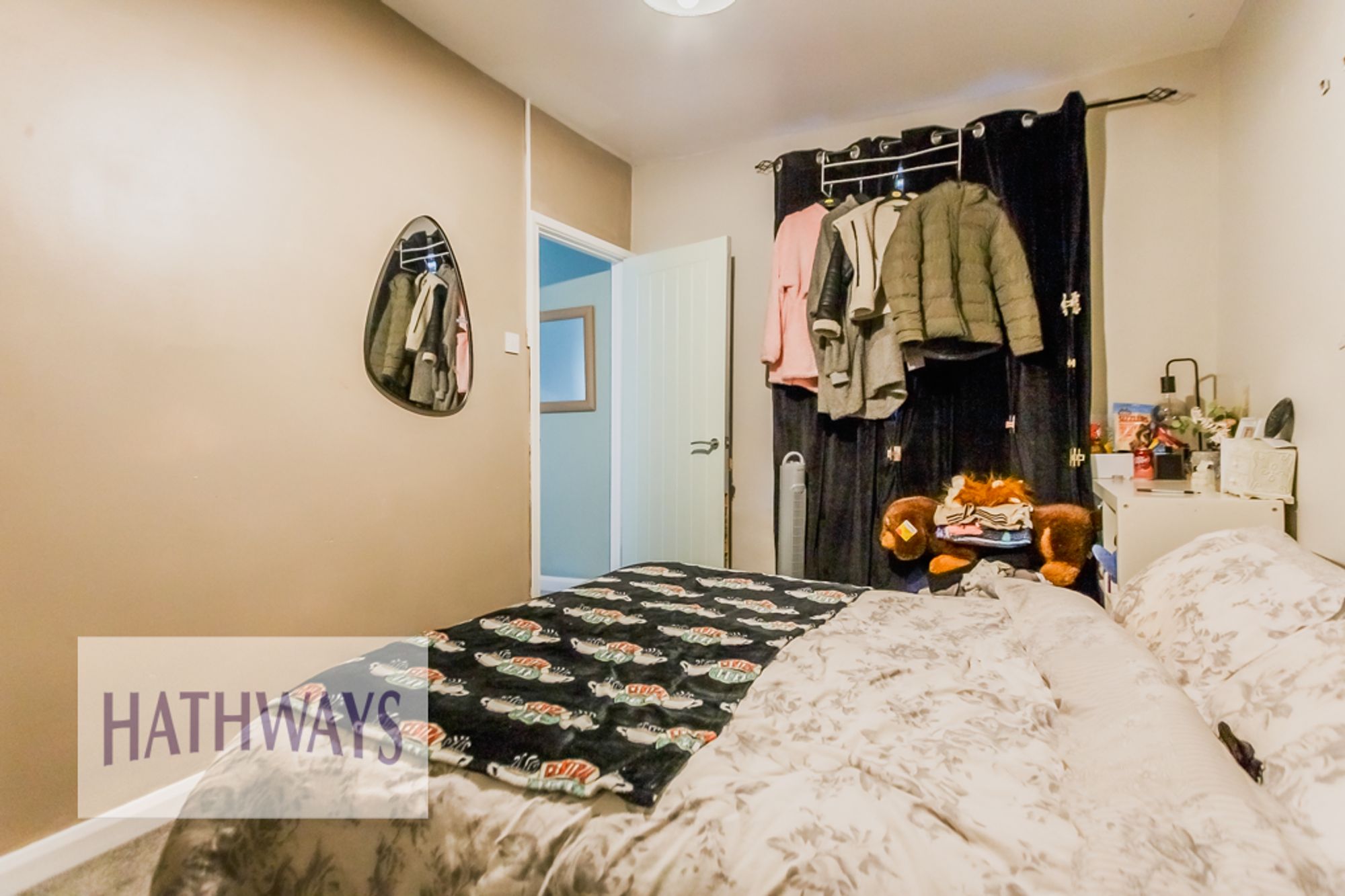 2 bed terraced house for sale in Gladstone Place, Pontypool 18