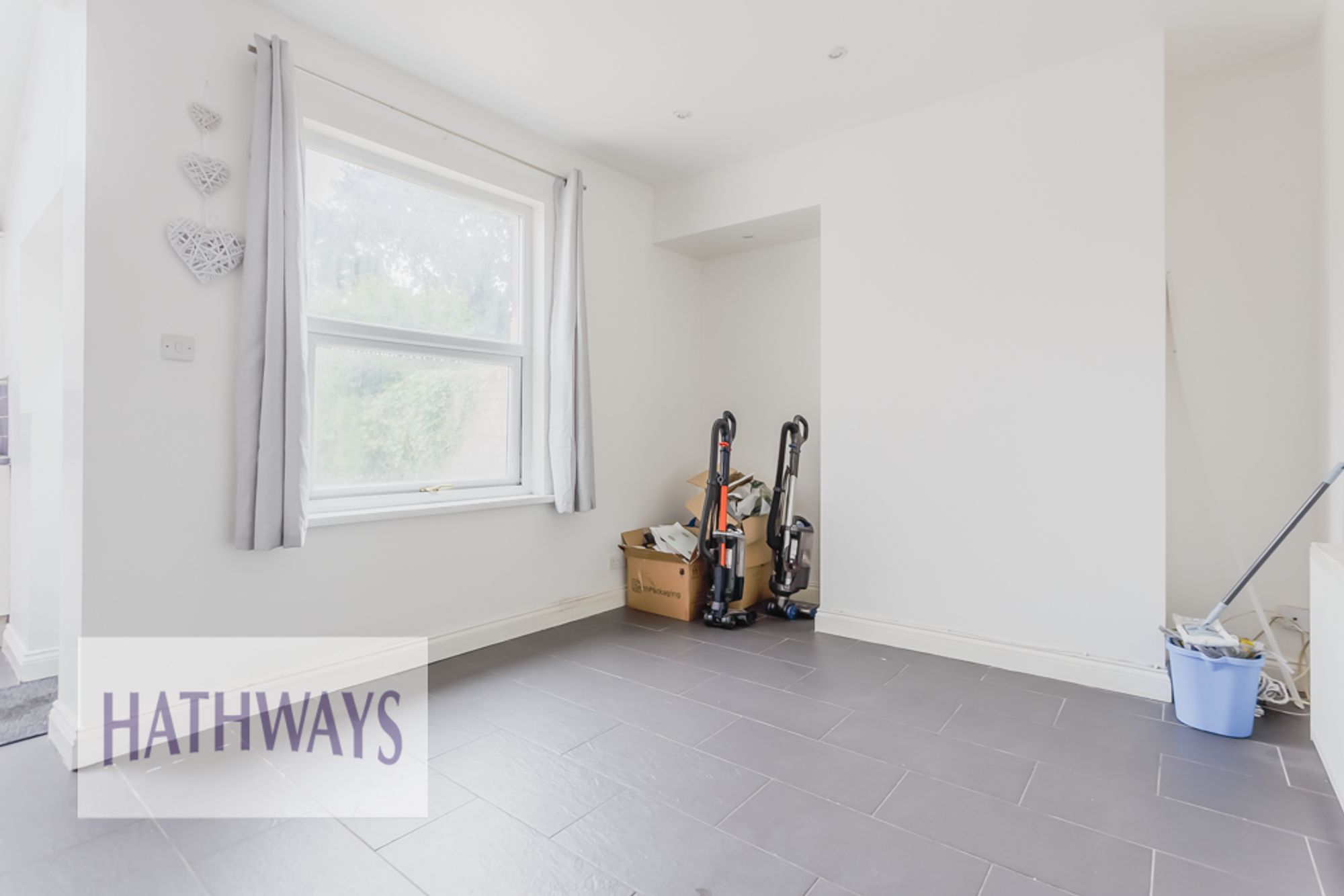 3 bed semi-detached house for sale in South Avenue, Pontypool  - Property Image 8