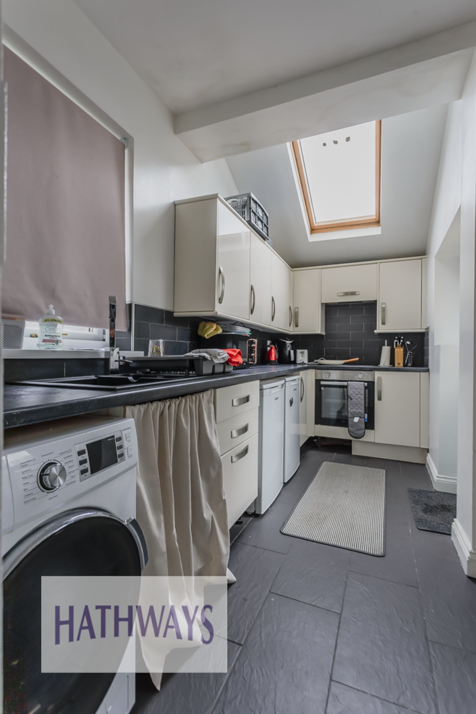 3 bed semi-detached house for sale in South Avenue, Pontypool  - Property Image 10