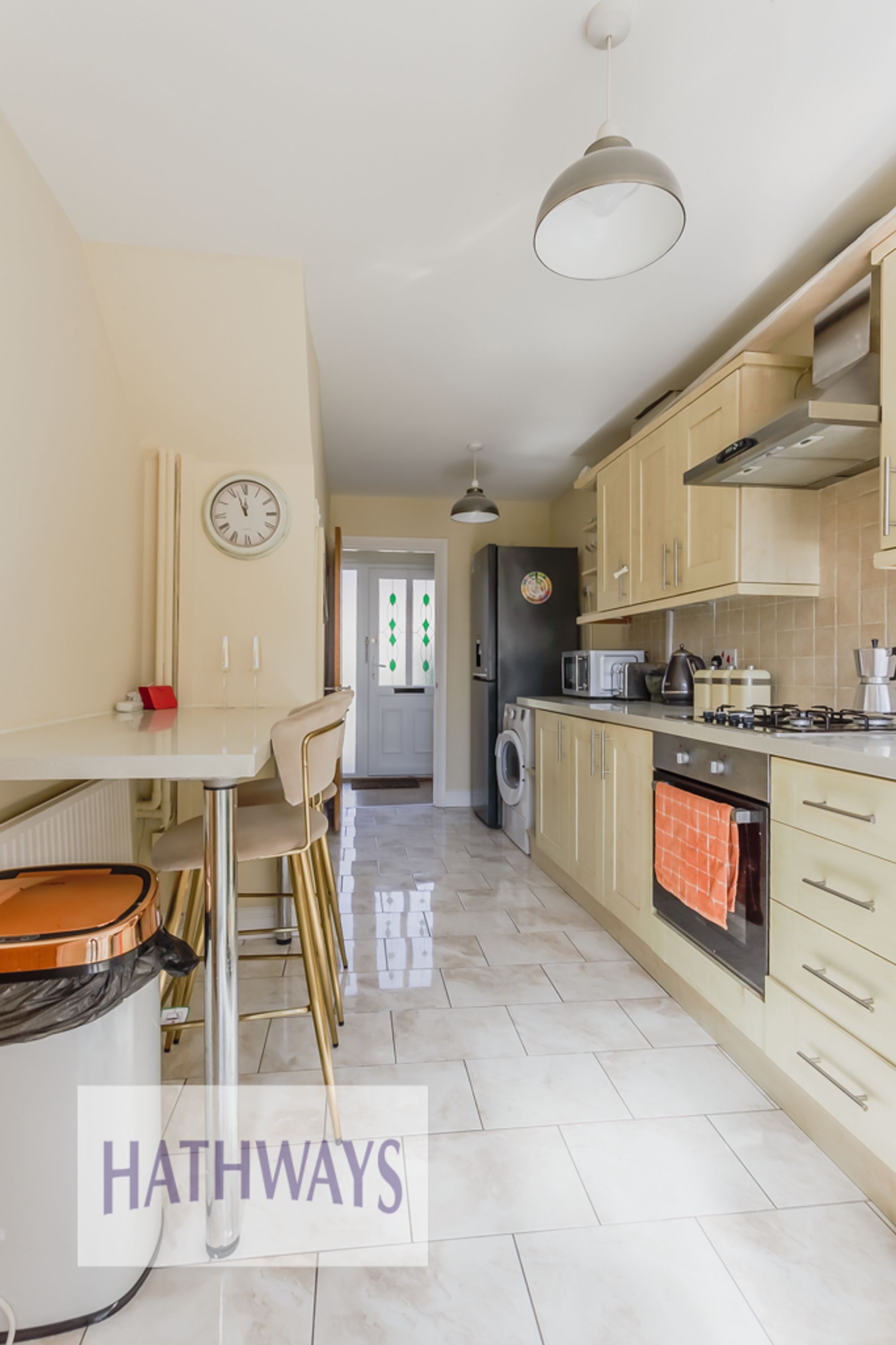 3 bed mid-terraced house to rent in Cwrt Glas, Cwmbran  - Property Image 2