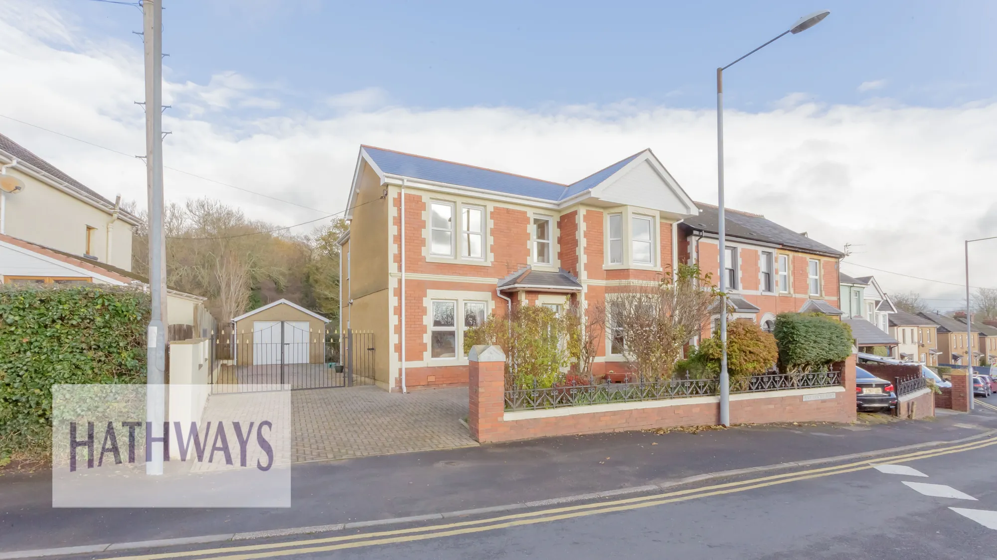 4 bed detached house for sale in Five Locks Road, Cwmbran - Property Image 1