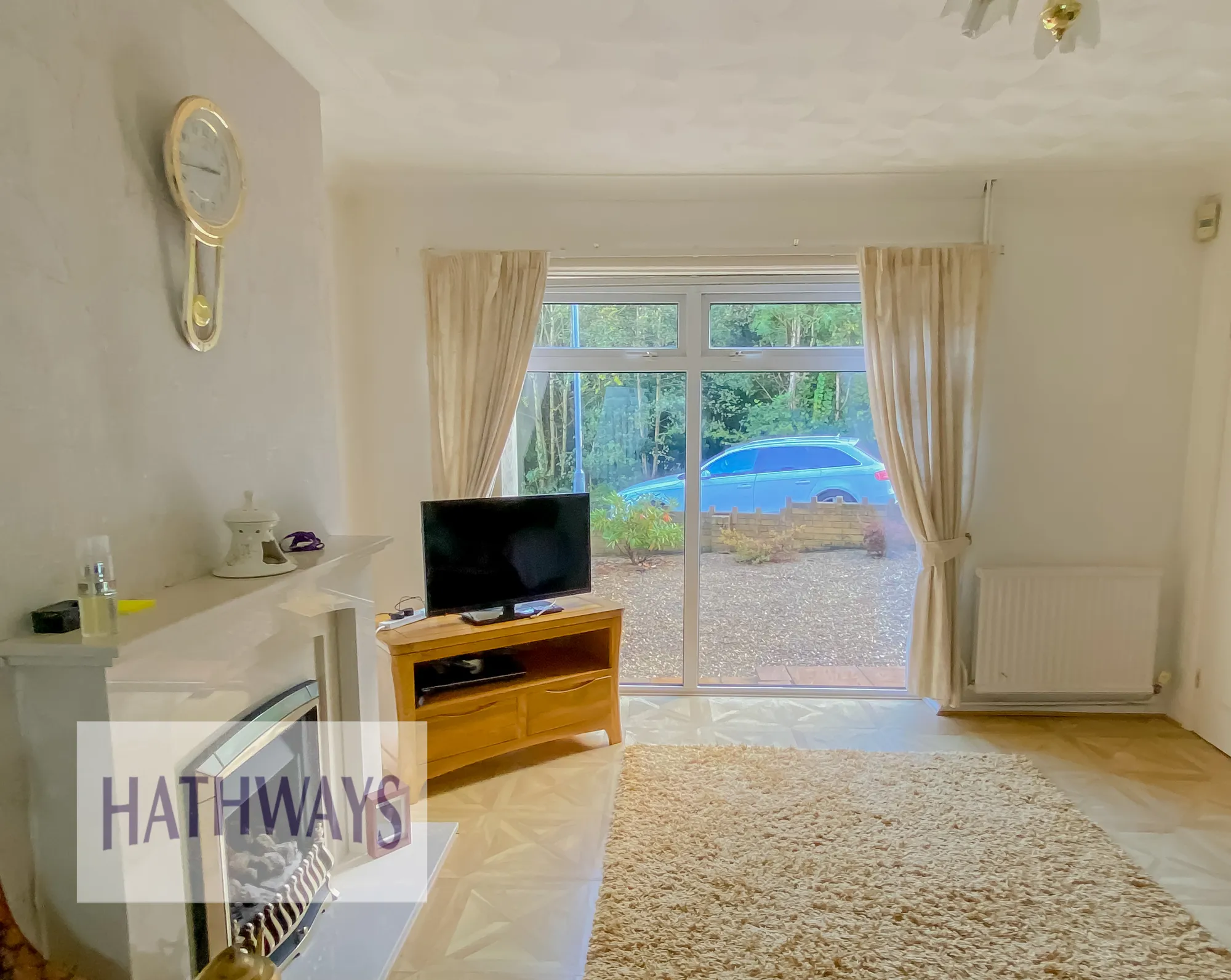 3 bed terraced house for sale in Berkeley Crescent, Pontypool  - Property Image 5