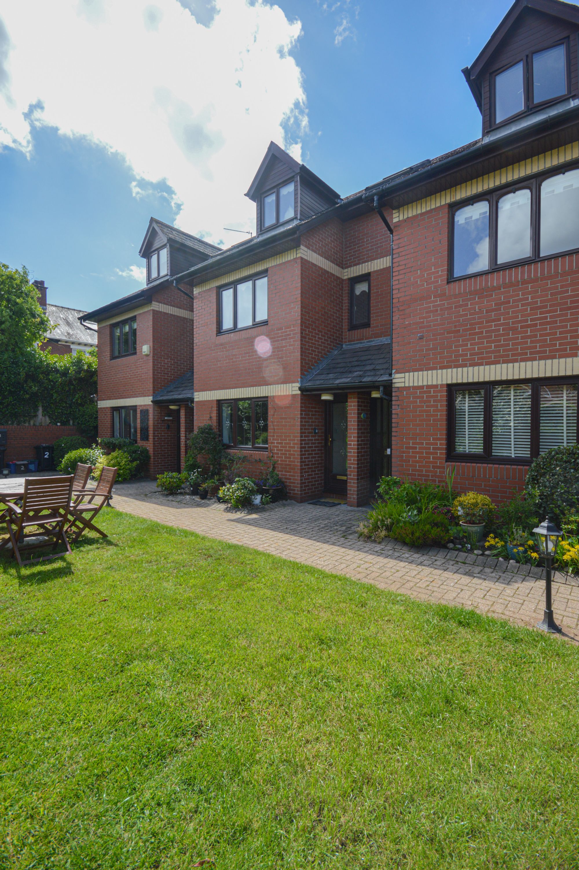 2 bed flat to rent in Uskvale Mews, Newport 18