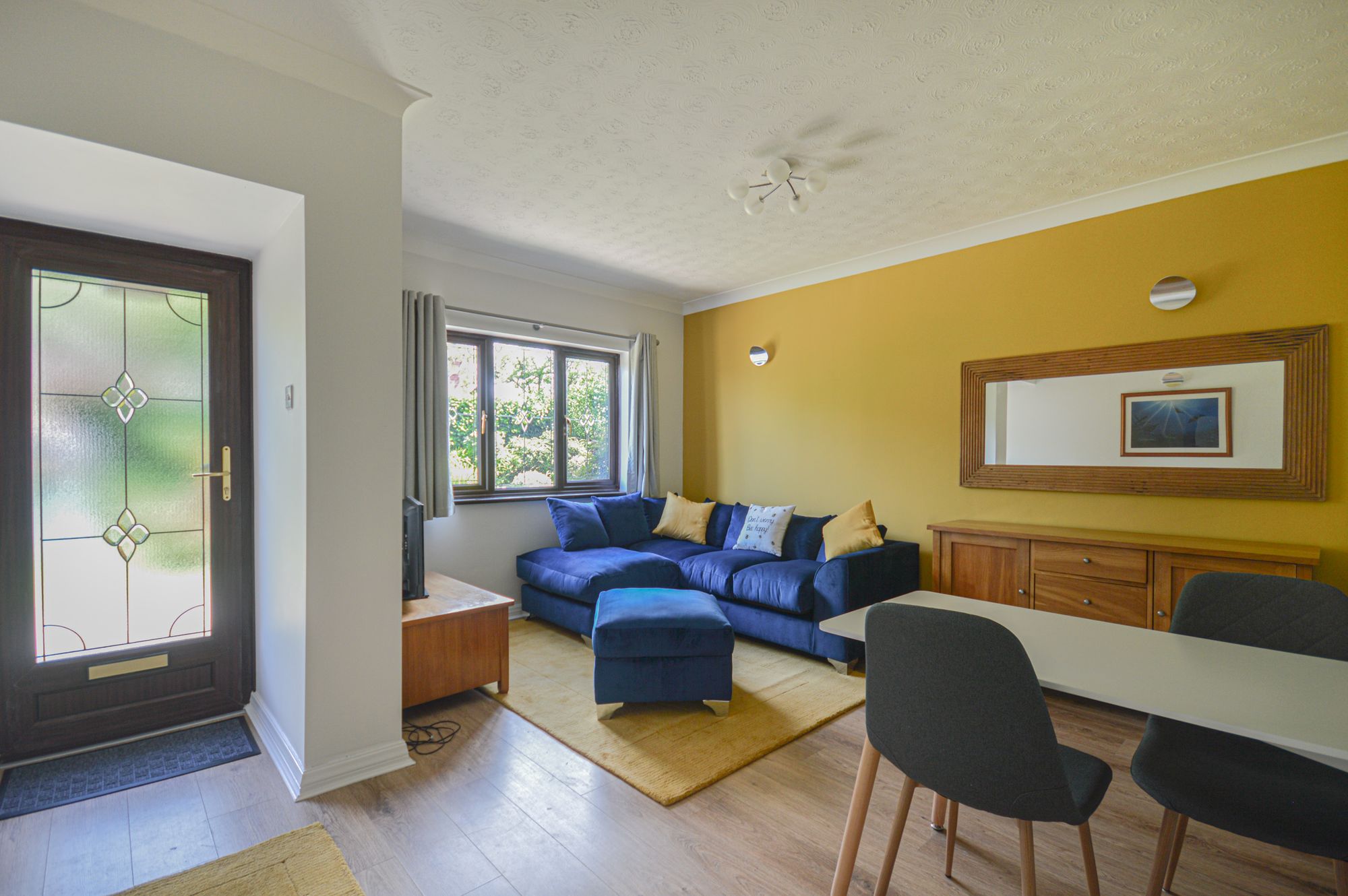 2 bed flat to rent in Uskvale Mews, Newport 1