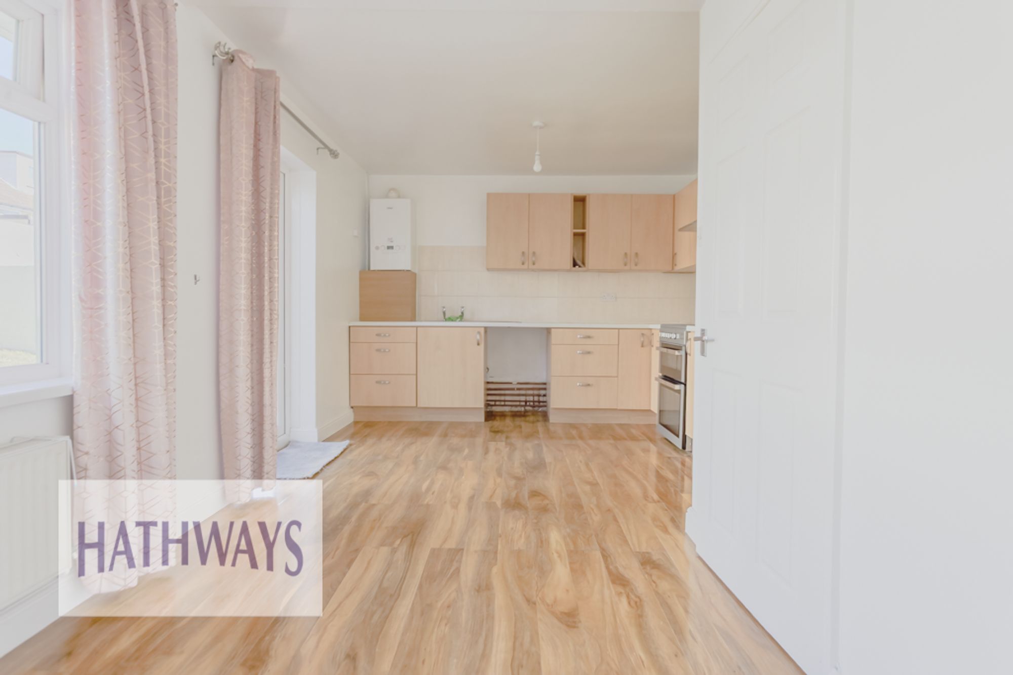 2 bed to rent in The Links, Pontypool  - Property Image 9