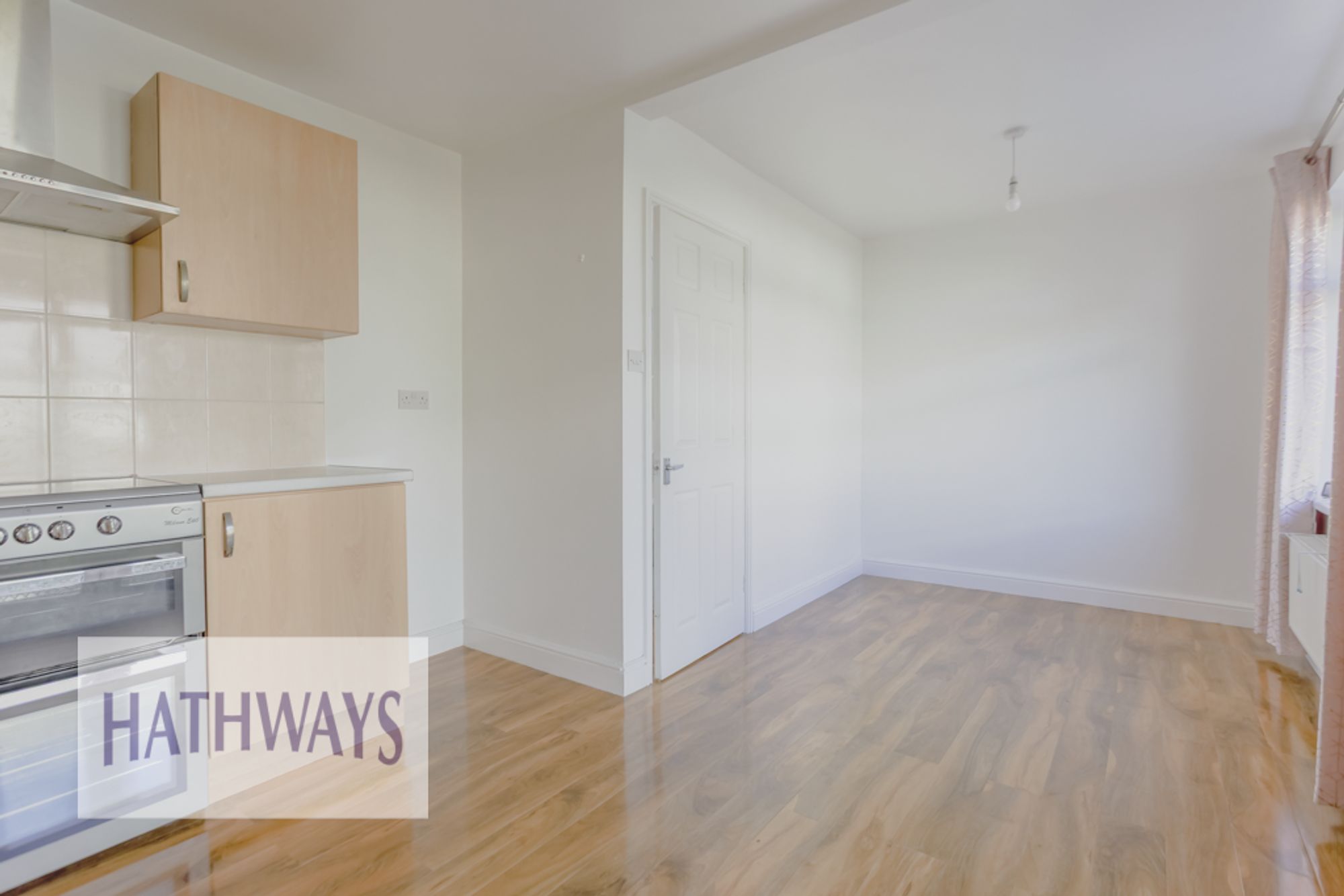 2 bed to rent in The Links, Pontypool 6