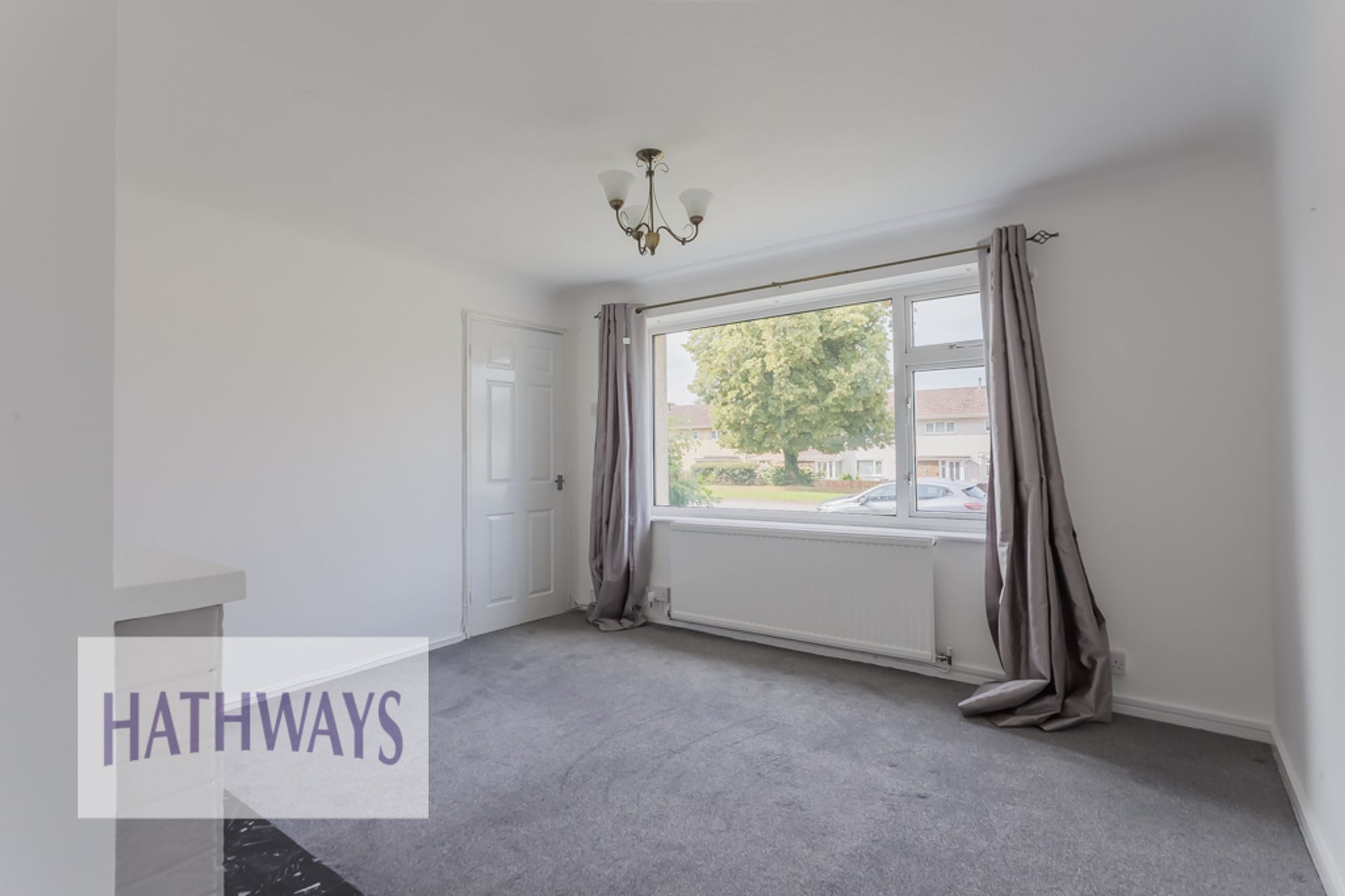 3 bed mid-terraced house for sale in North Road, Cwmbran  - Property Image 9