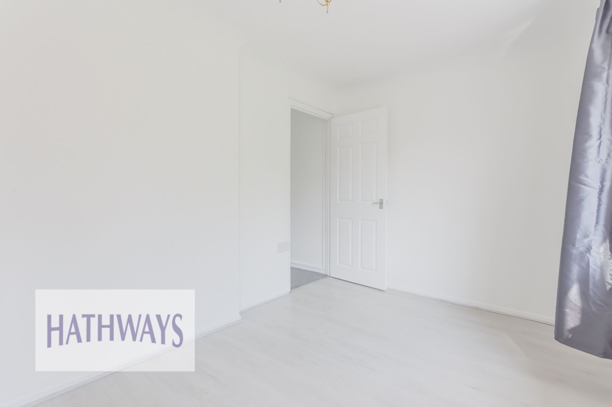 3 bed mid-terraced house for sale in North Road, Cwmbran 14