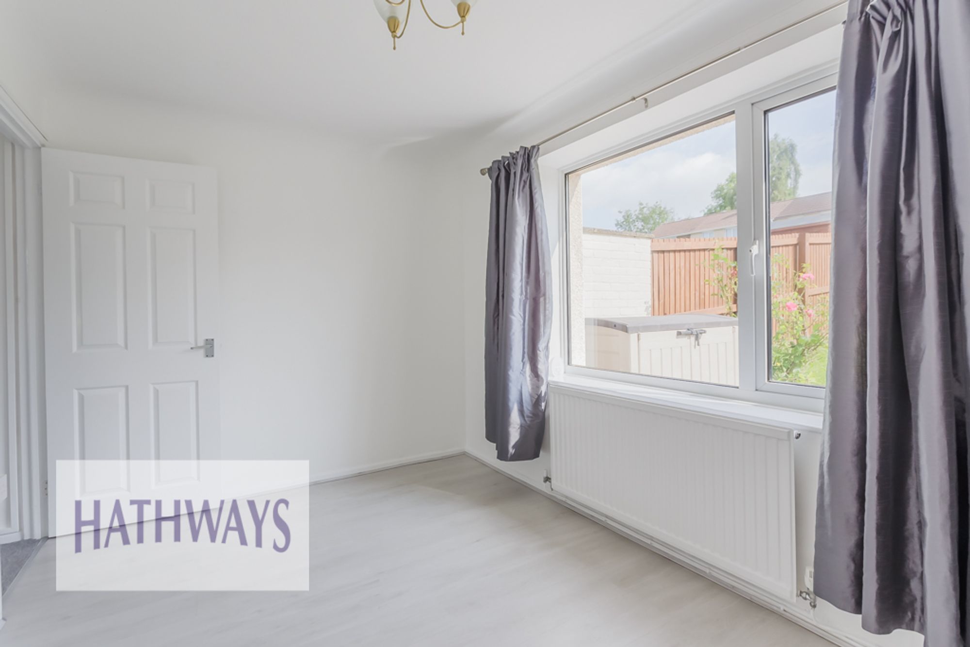 3 bed mid-terraced house for sale in North Road, Cwmbran  - Property Image 13