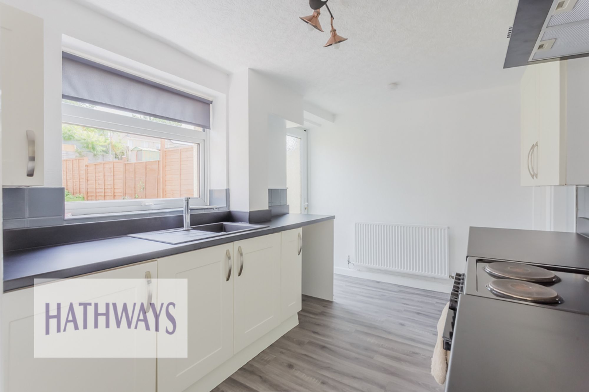 3 bed mid-terraced house for sale in North Road, Cwmbran  - Property Image 17