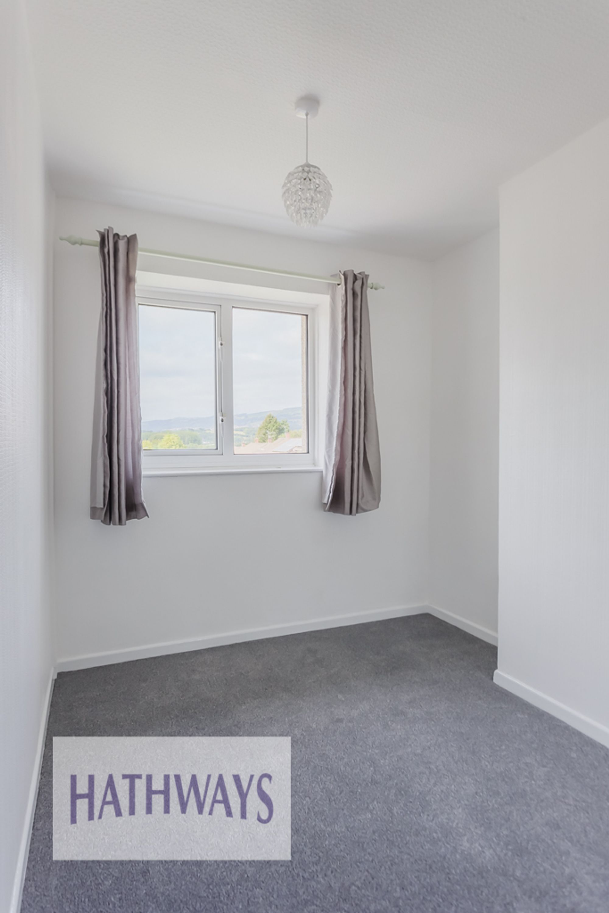 3 bed mid-terraced house for sale in North Road, Cwmbran  - Property Image 32