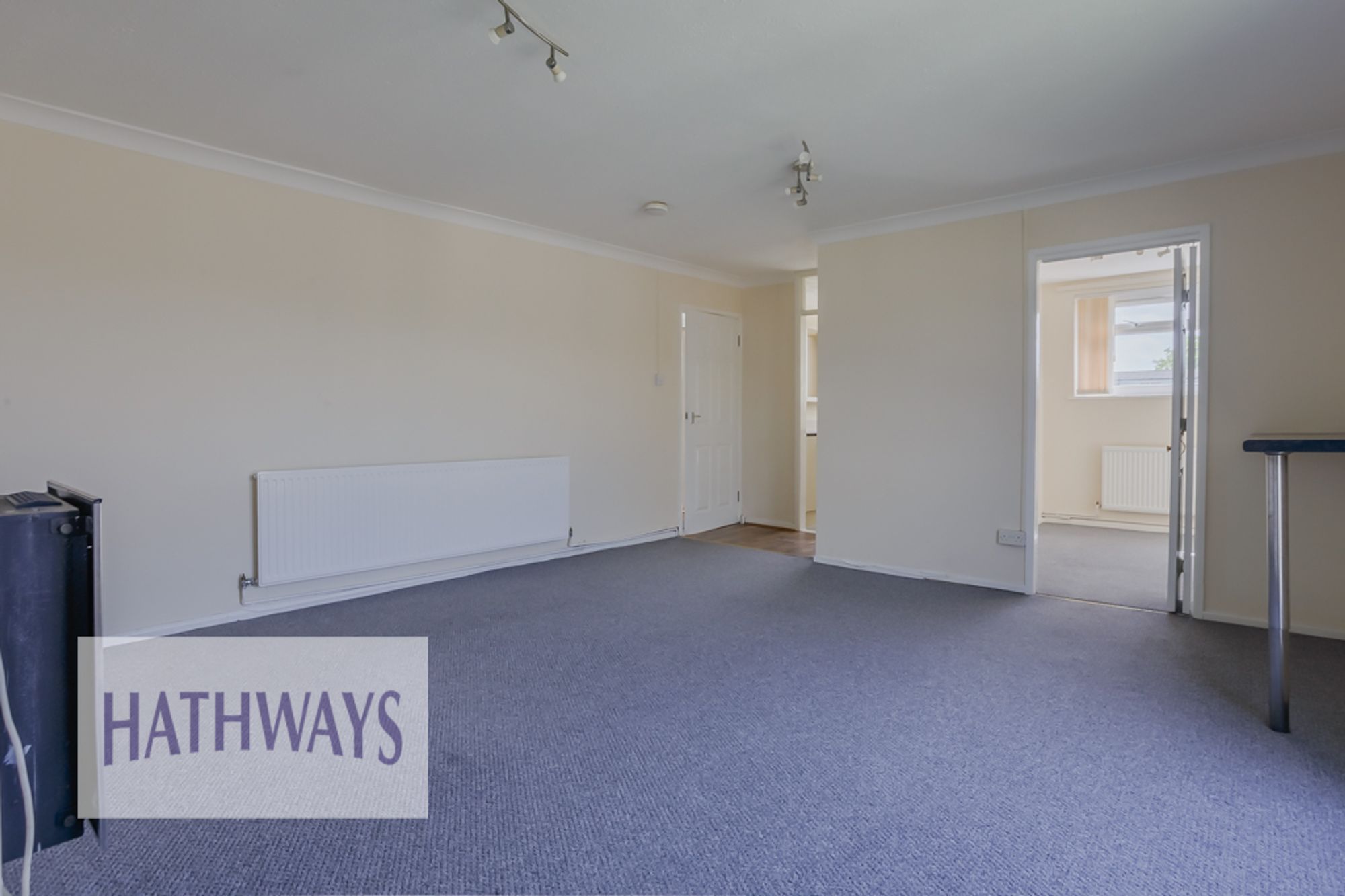 1 bed flat for sale in Redwick House, Cwmbran  - Property Image 4