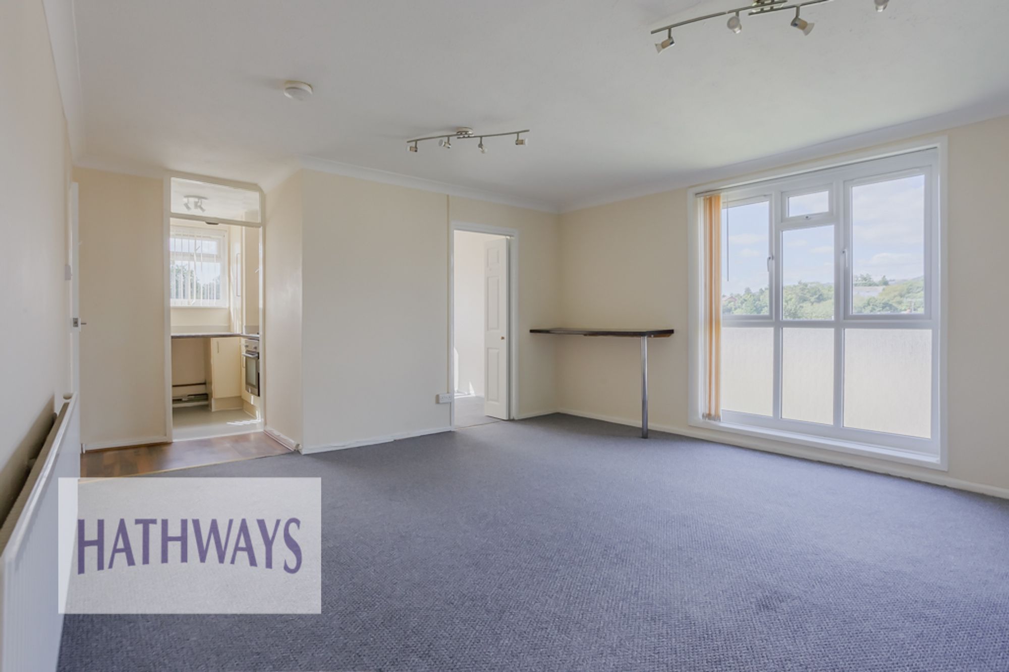 1 bed flat for sale in Redwick House, Cwmbran  - Property Image 5