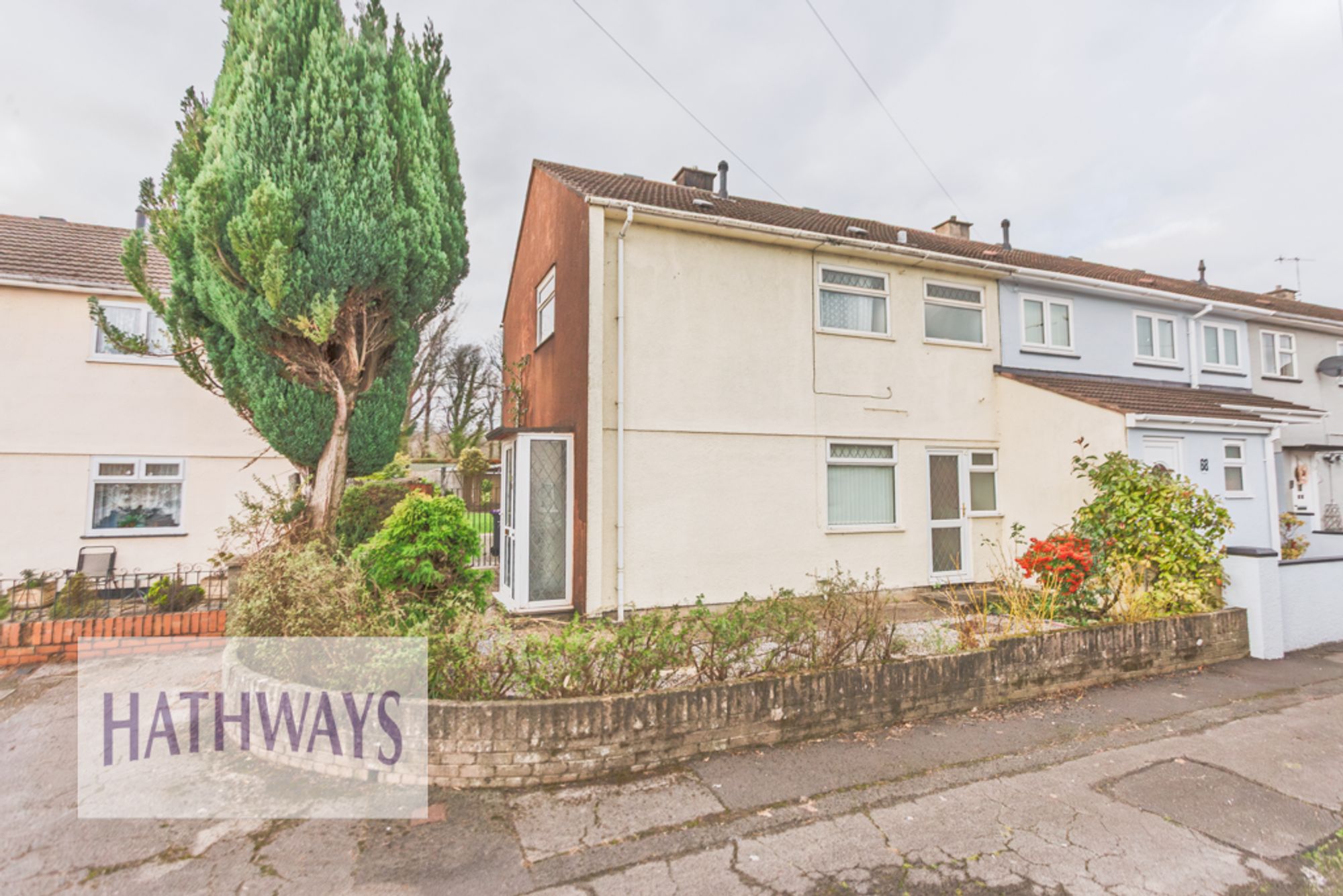 2 bed semi-detached house to rent in Fields Road, Cwmbran - Property Image 1