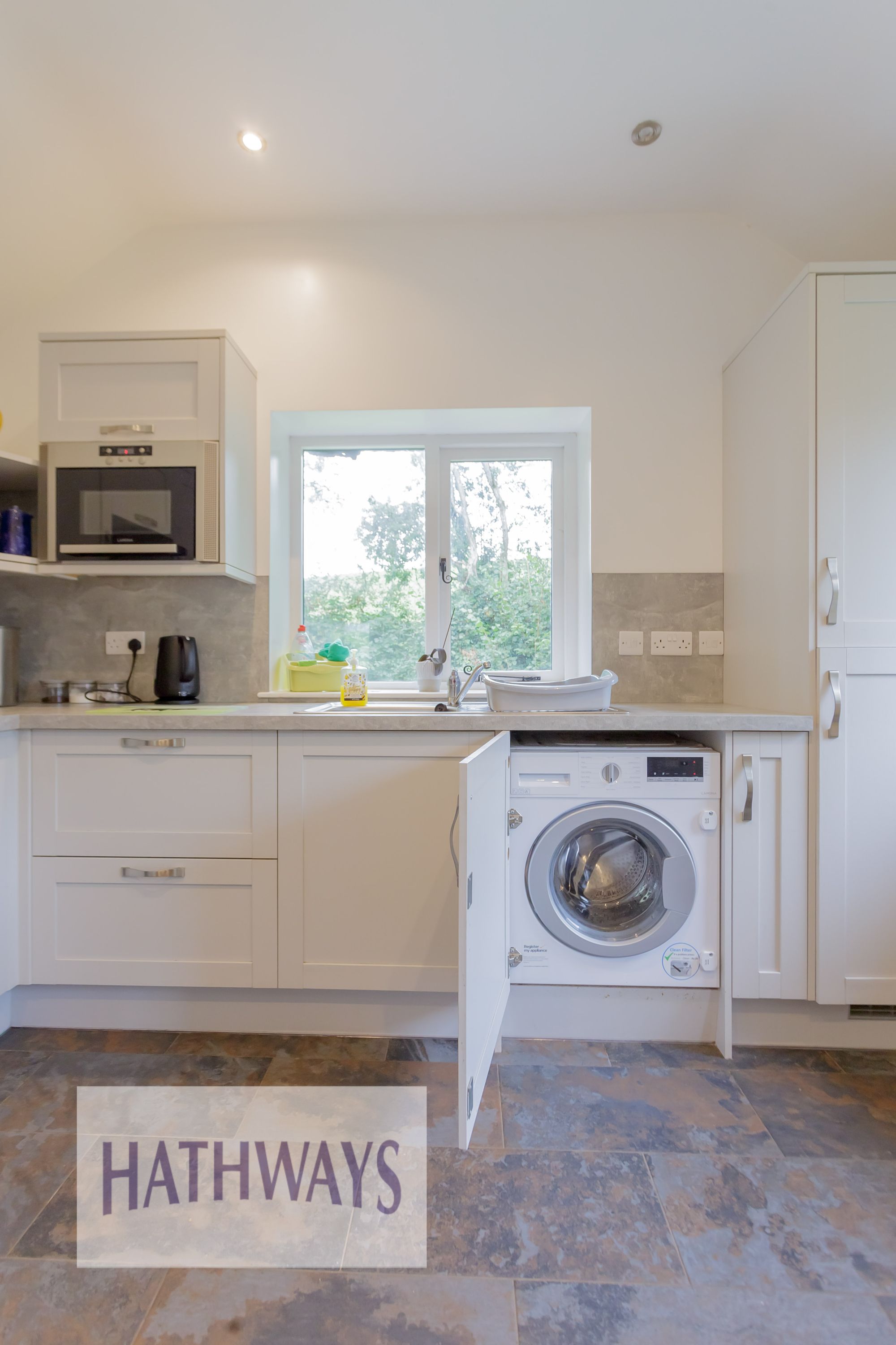 1 bed to rent in Llantrisant, Usk 7