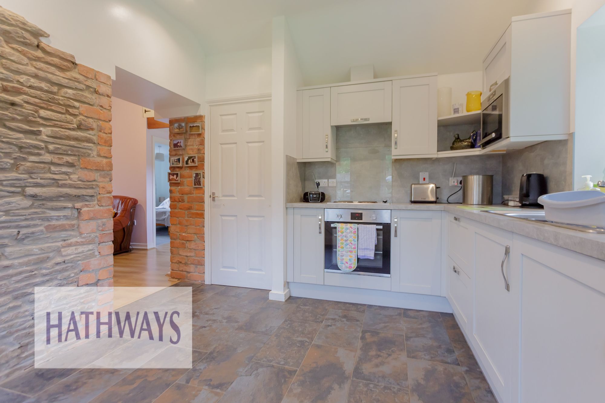 1 bed to rent in Llantrisant, Usk 3