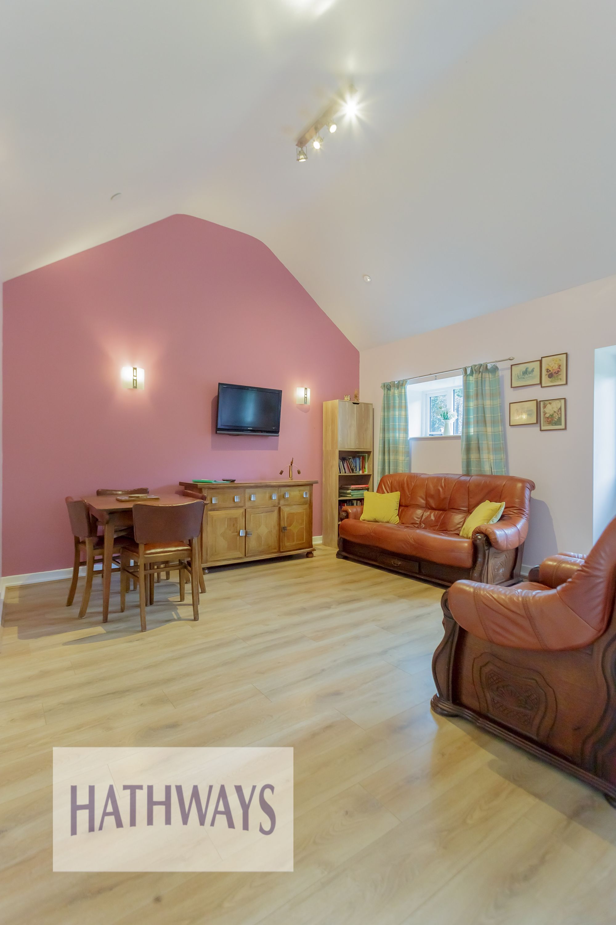 1 bed to rent in Llantrisant, Usk  - Property Image 10