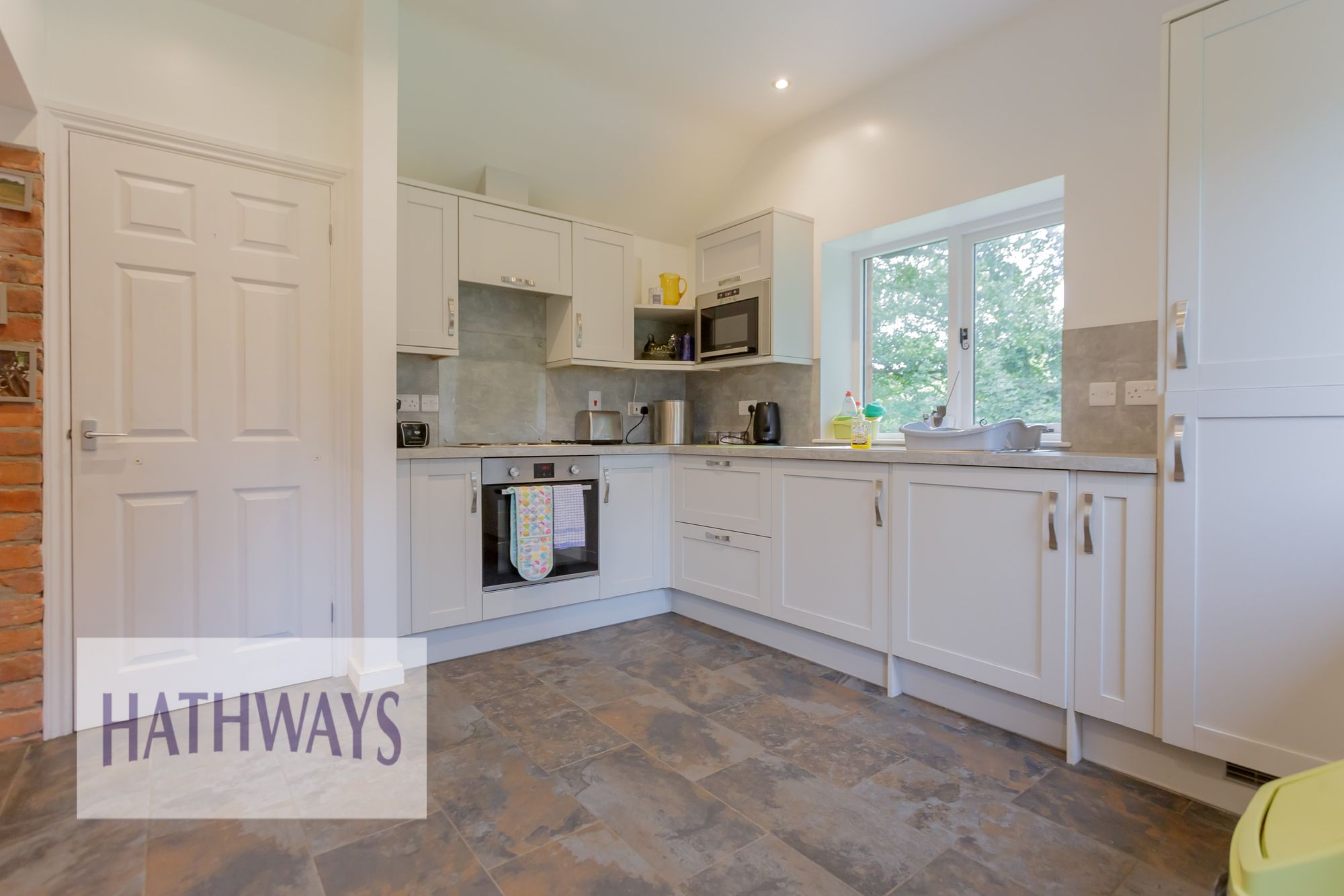 1 bed to rent in Llantrisant, Usk 2