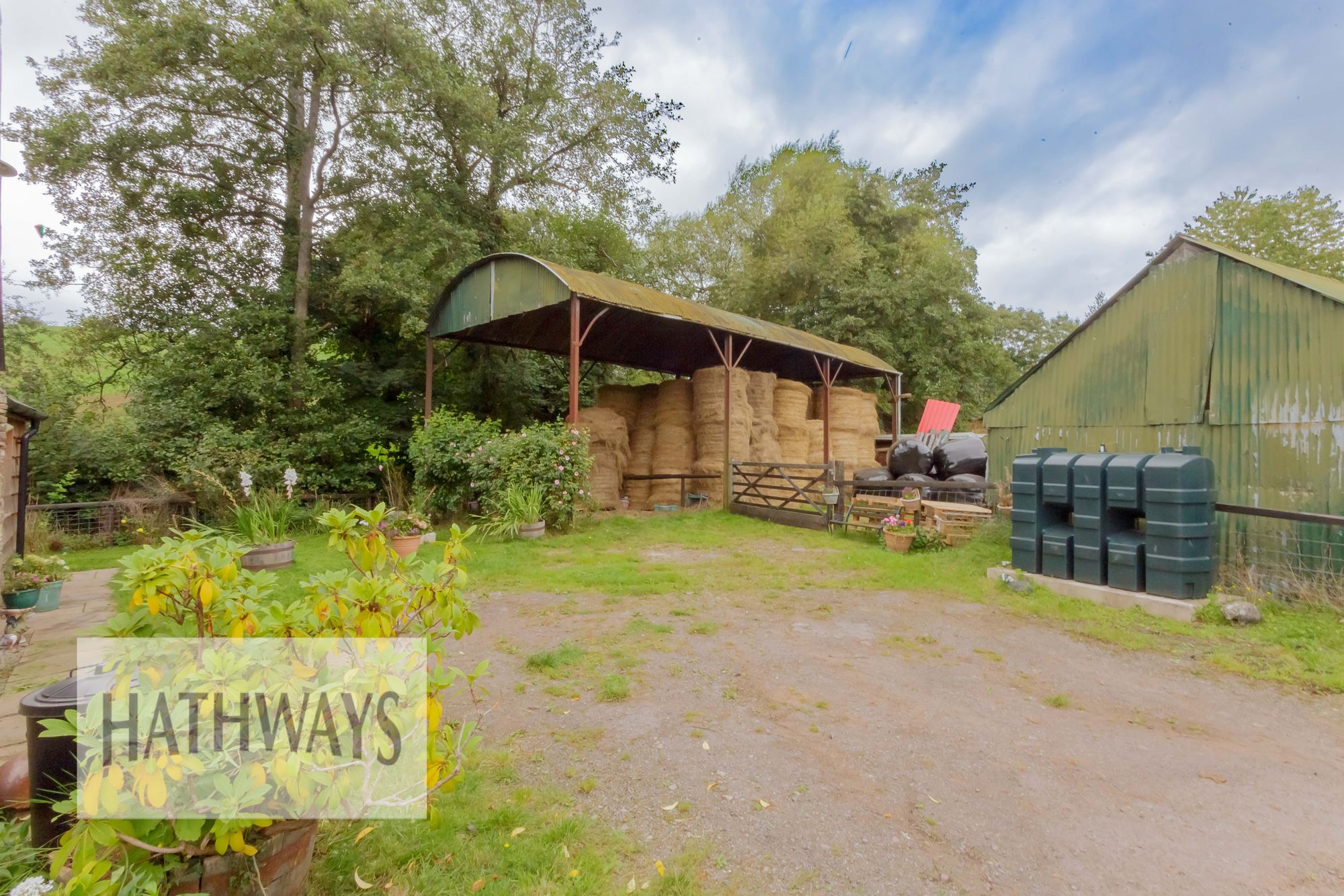 1 bed to rent in Llantrisant, Usk 29