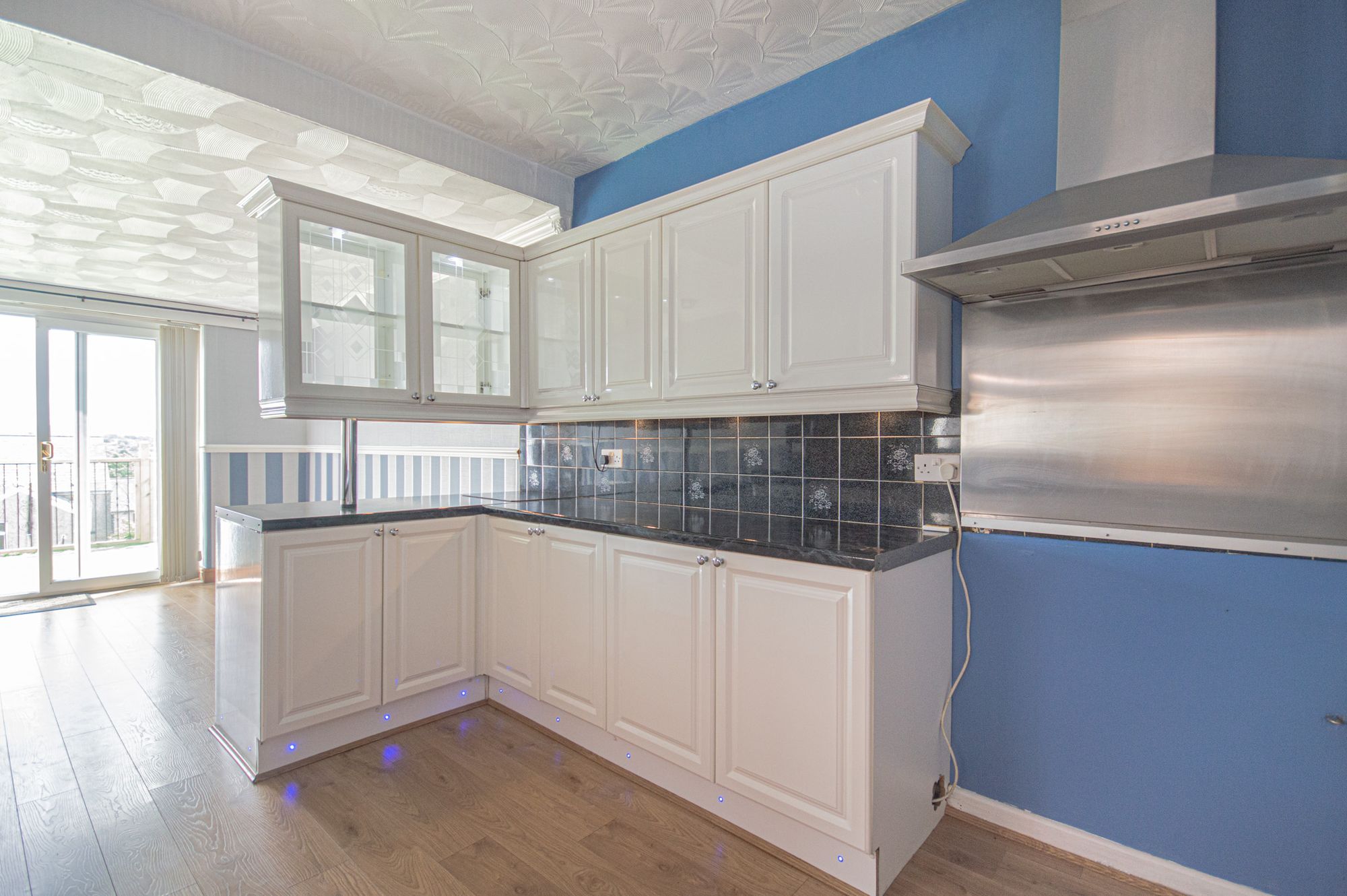 2 bed to rent in Richmond Street, Cwmbran 1