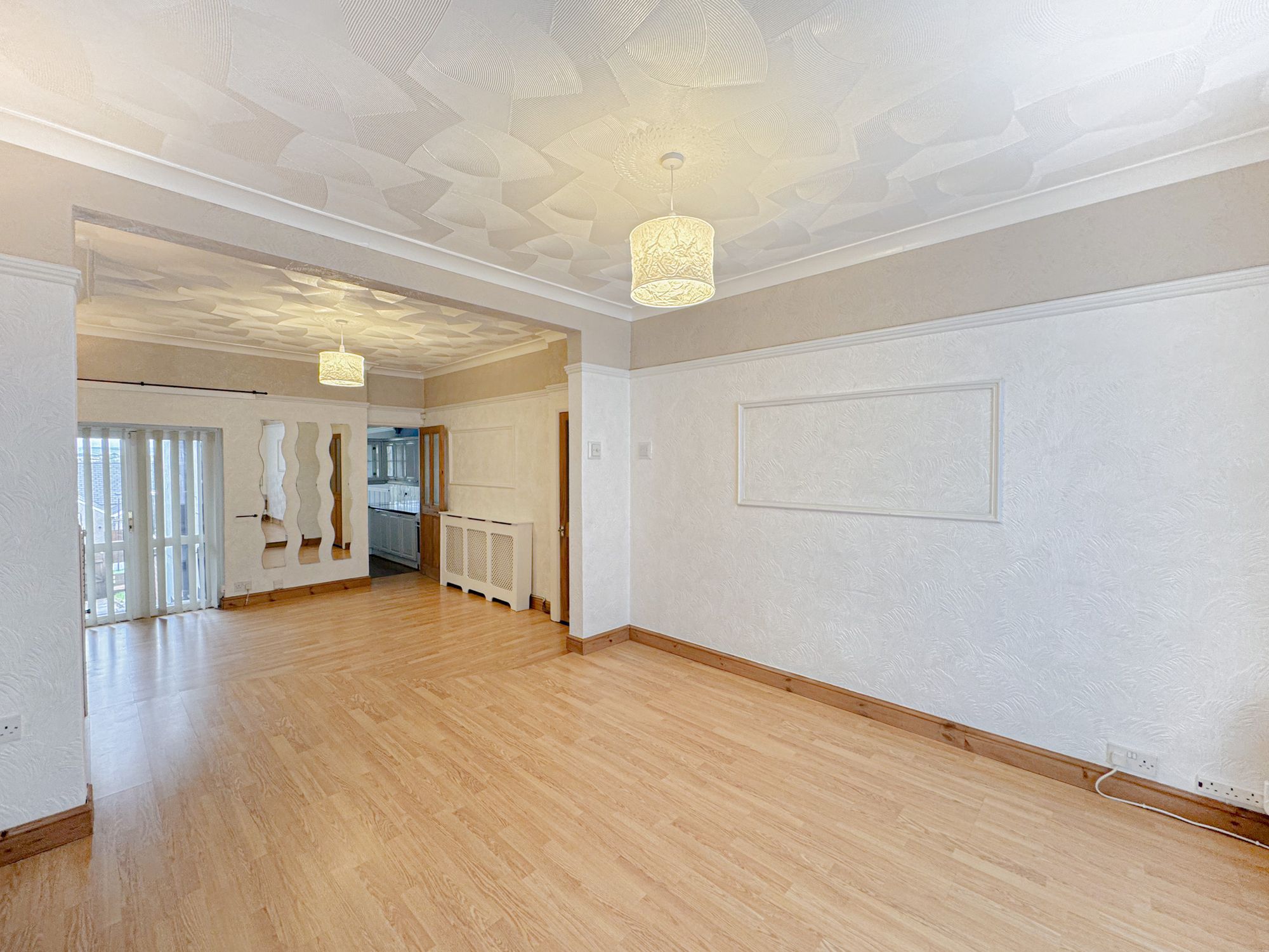 2 bed to rent in Richmond Street, Cwmbran 7