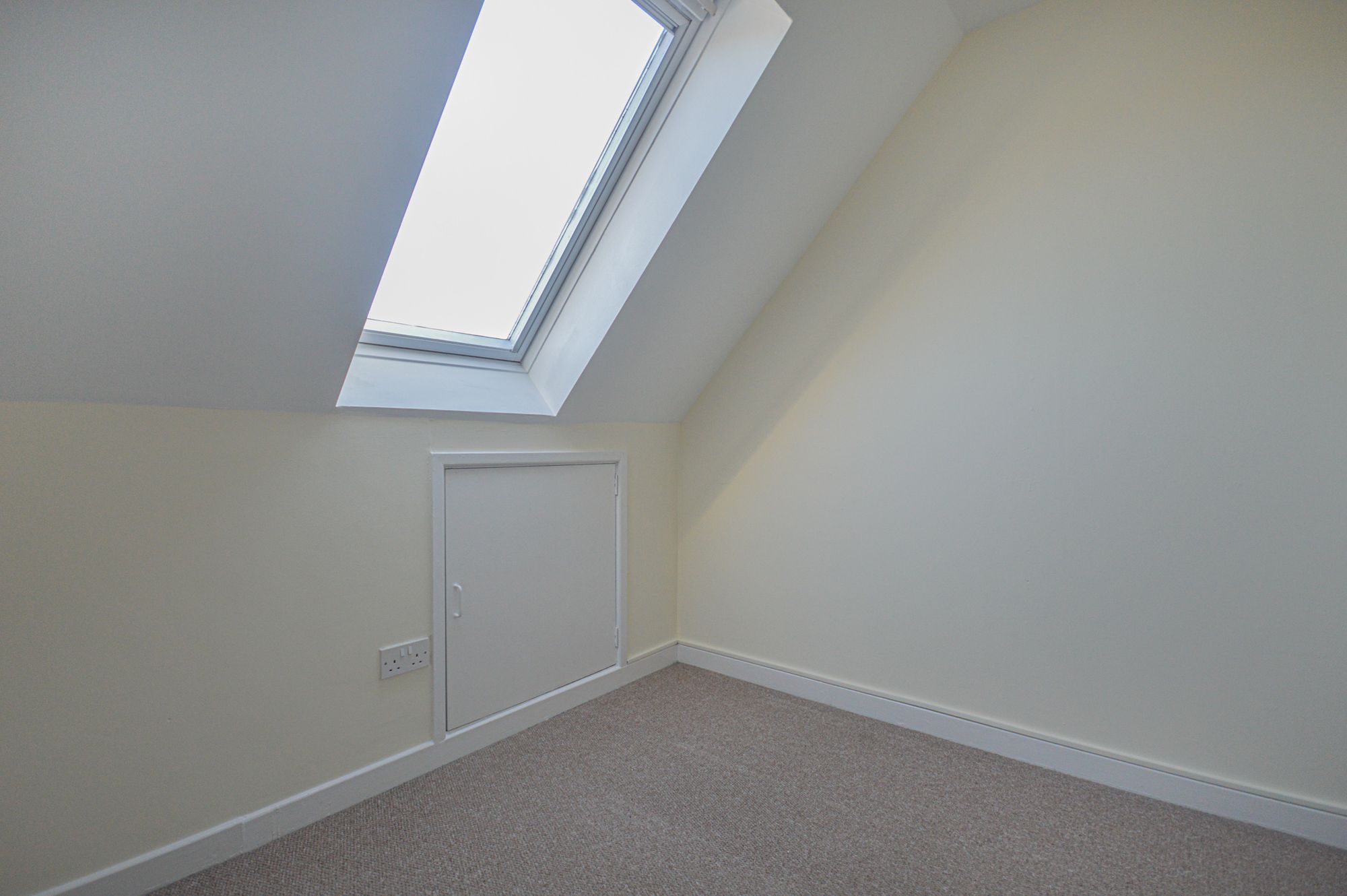 2 bed to rent in Elder Close, Newport 19