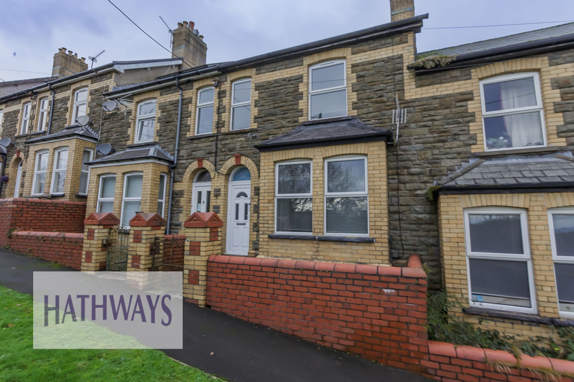 3 bed terraced house to rent in Severn View Terrace, Pontypool  - Property Image 1