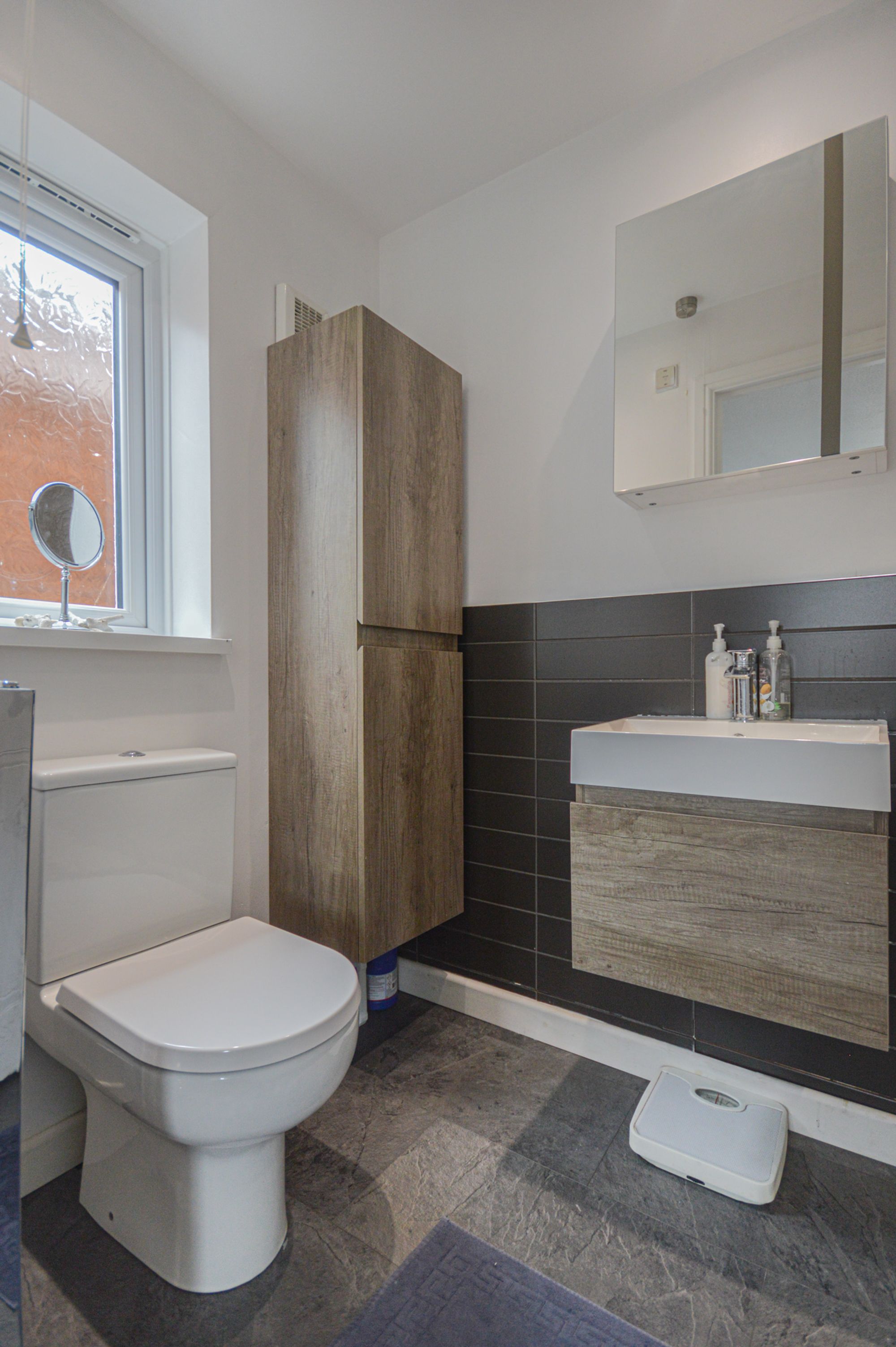 3 bed to rent in Manor Park, Newport  - Property Image 20