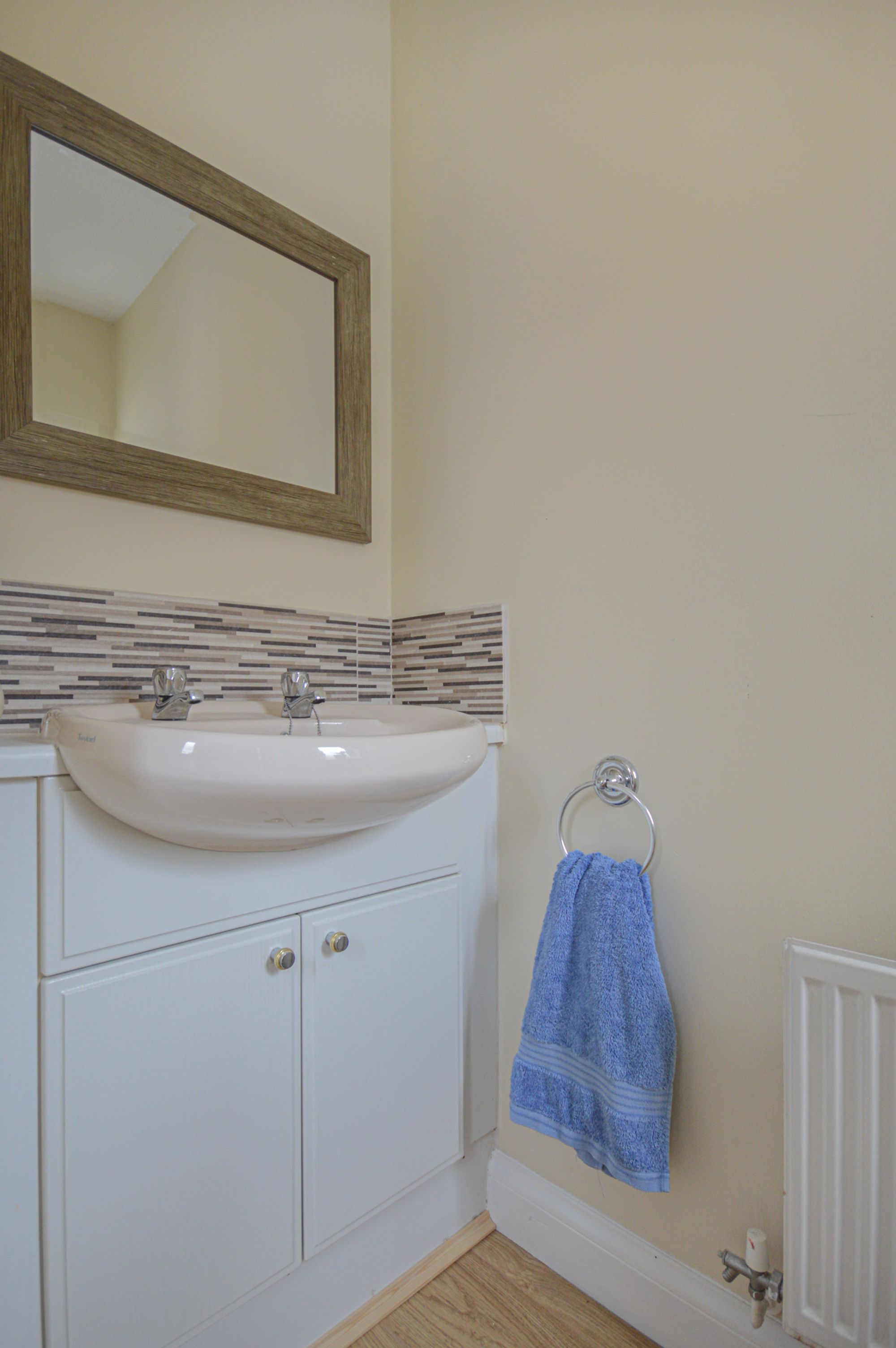 3 bed to rent in Manor Park, Newport  - Property Image 12