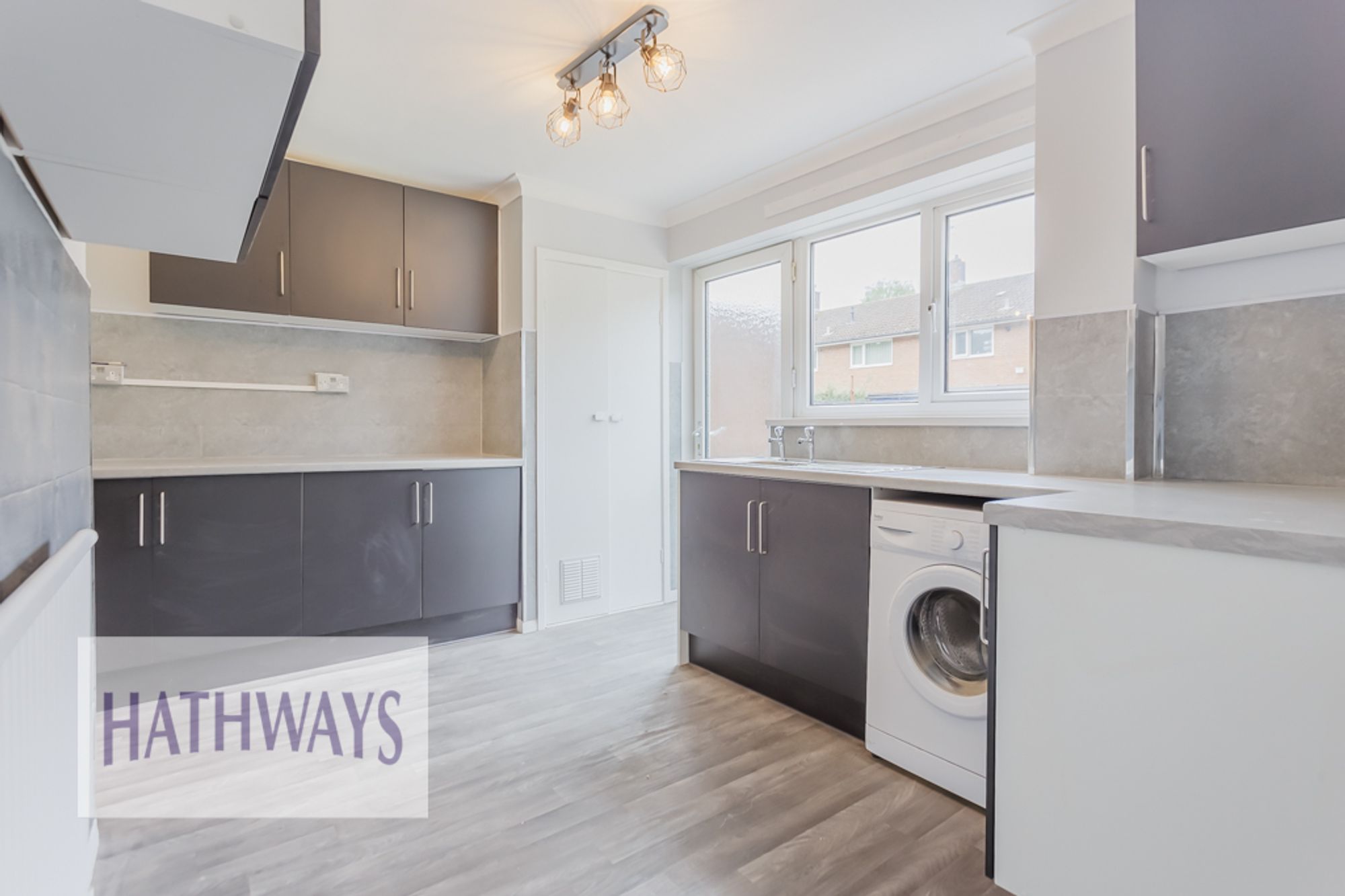 3 bed terraced house for sale in Beaumaris Drive, Cwmbran  - Property Image 6