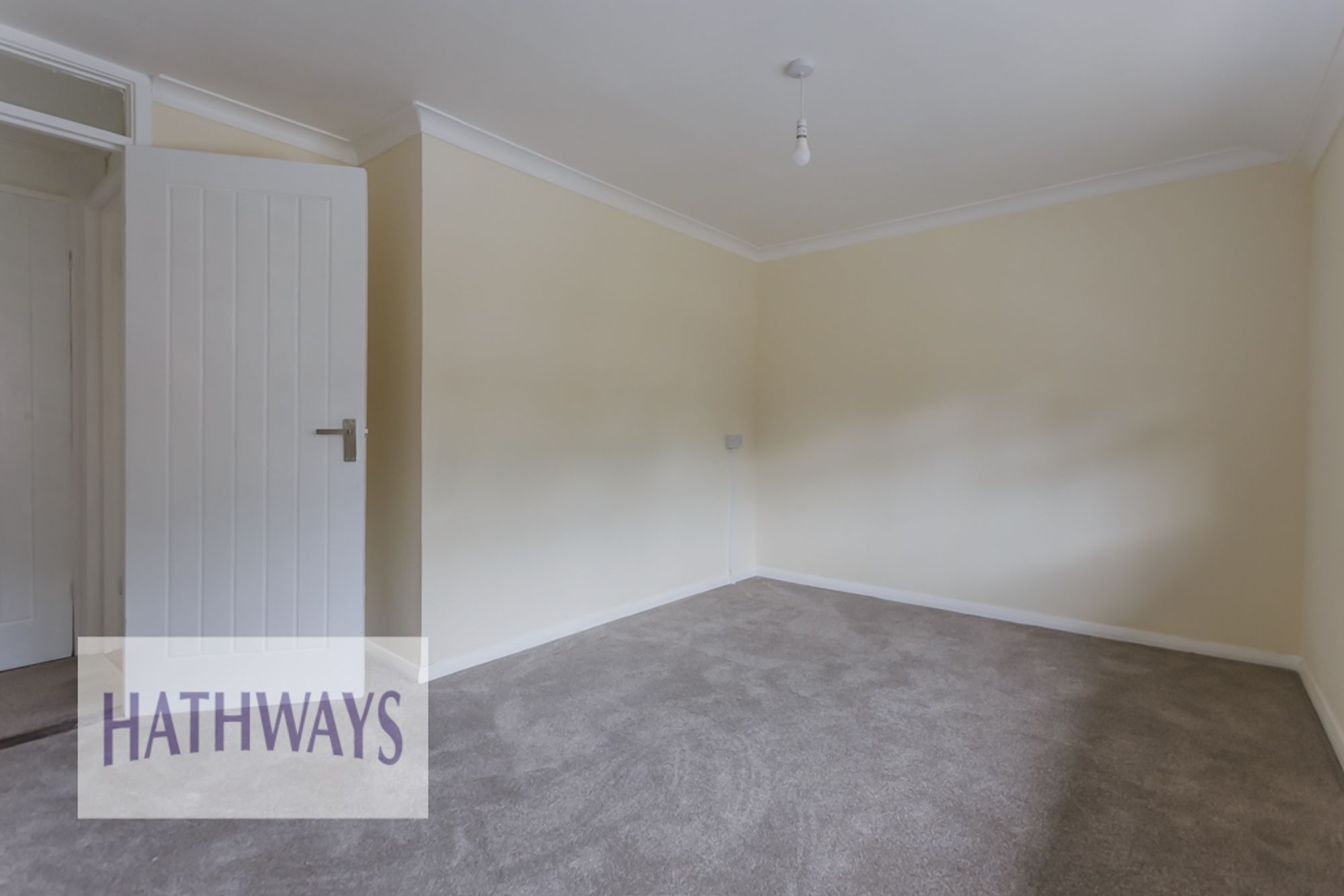 3 bed terraced house for sale in Beaumaris Drive, Cwmbran  - Property Image 18