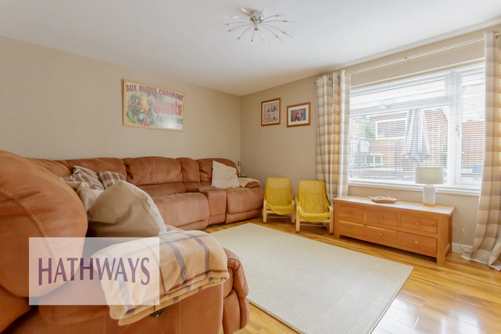 3 bed mid-terraced house for sale in East Roedin, Cwmbran  - Property Image 4