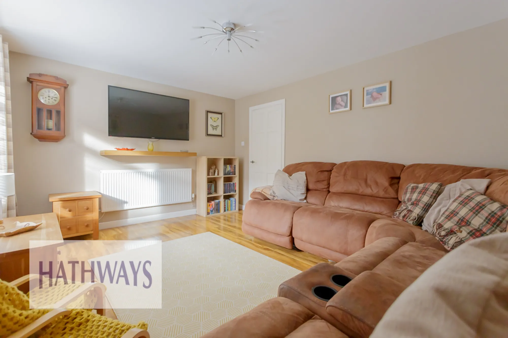 3 bed mid-terraced house for sale in East Roedin, Cwmbran  - Property Image 6