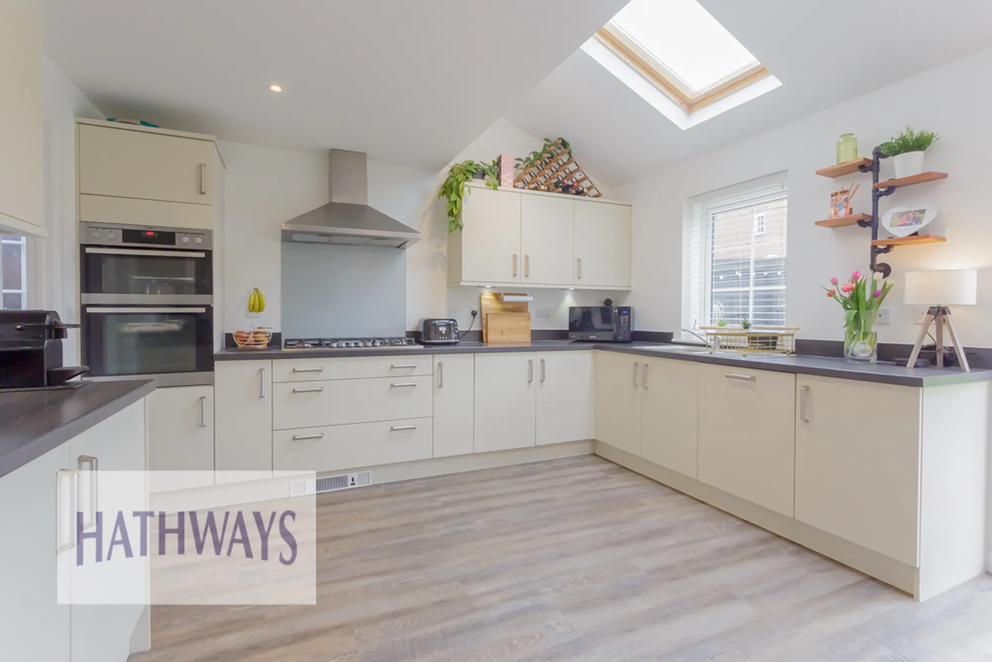 5 bed detached house for sale in Poppy Field Avenue, Cwmbran  - Property Image 11