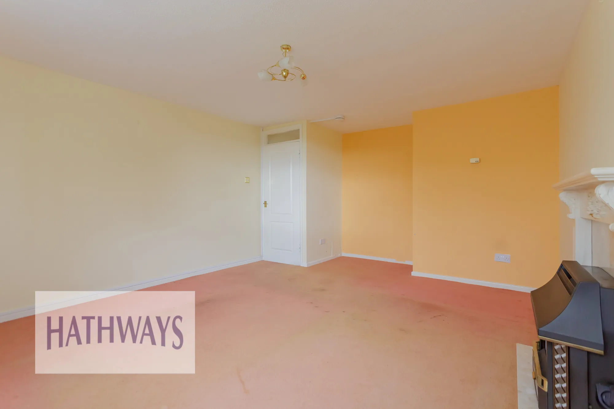 2 bed flat for sale in Warwick Close, Pontypool  - Property Image 8