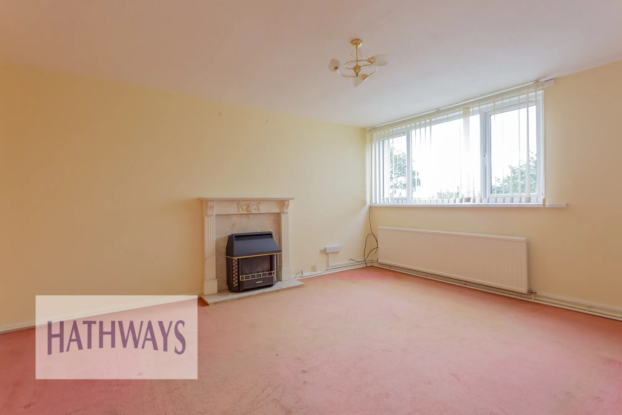 2 bed flat for sale in Warwick Close, Pontypool  - Property Image 5
