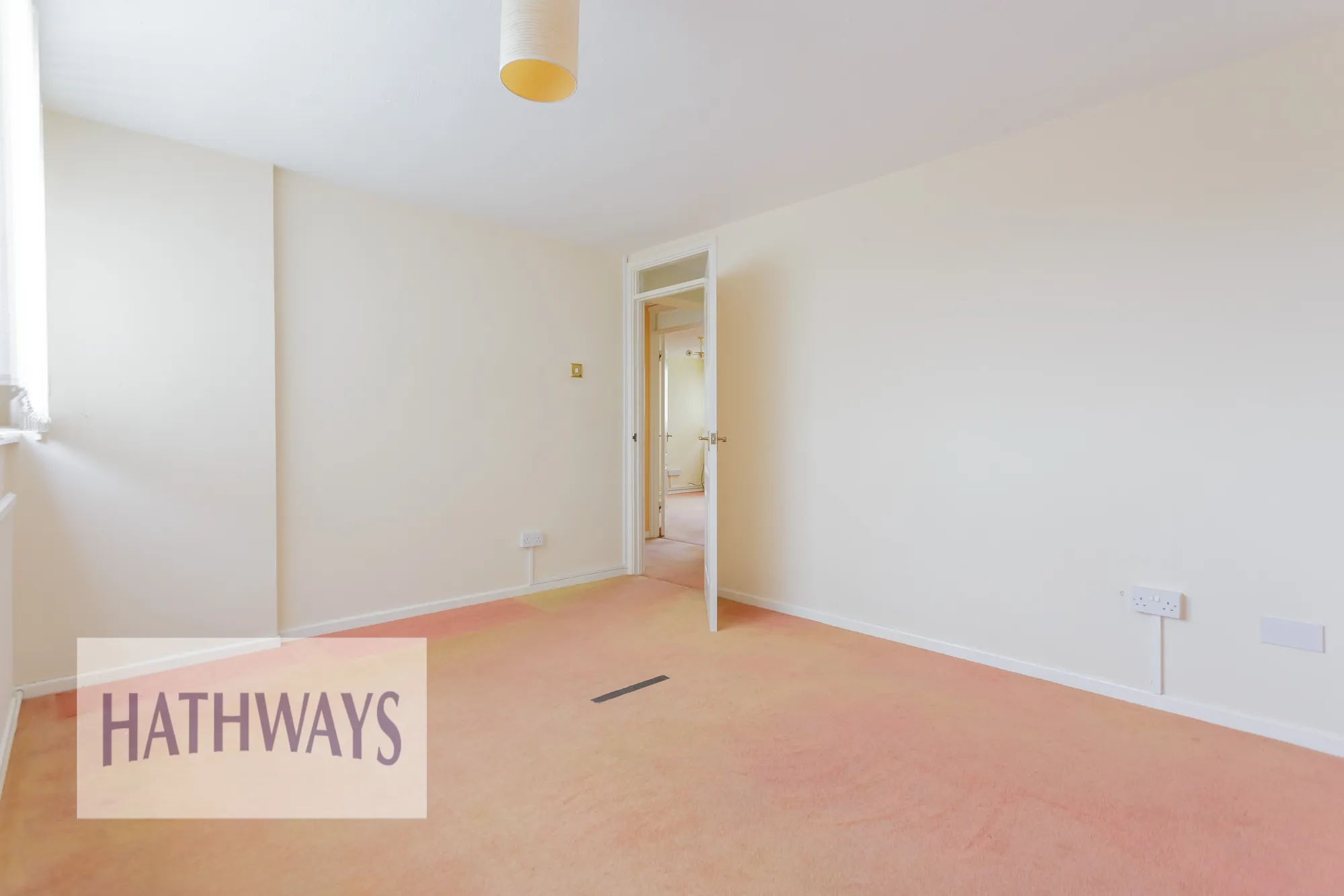 2 bed flat for sale in Warwick Close, Pontypool  - Property Image 10