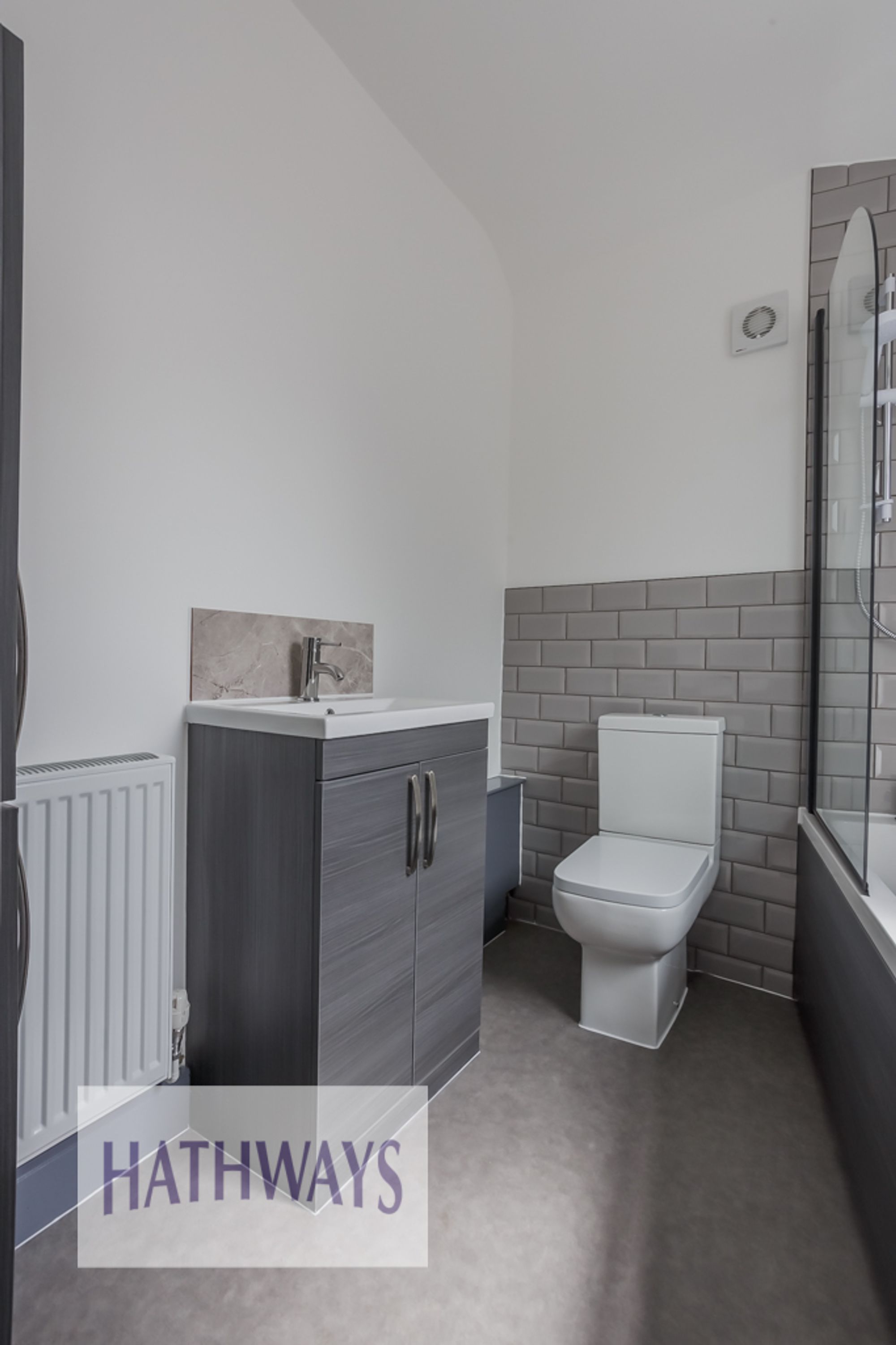 2 bed flat for sale in Windsor Road, Pontypool  - Property Image 9