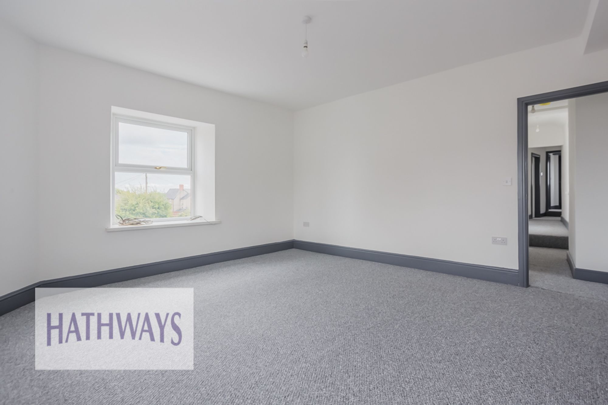 2 bed flat for sale in Windsor Road, Pontypool  - Property Image 11