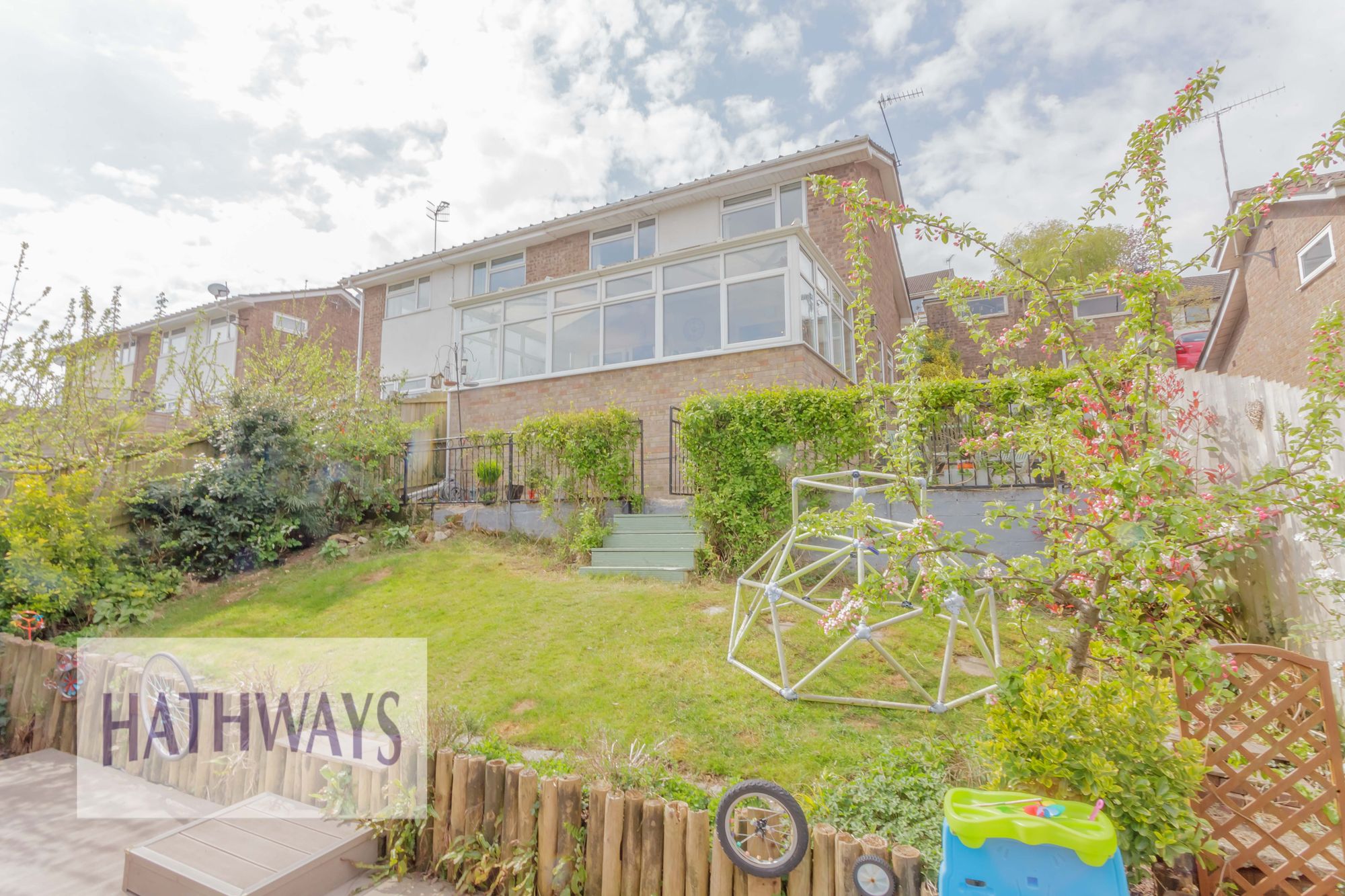 3 bed semi-detached house for sale in College Glade, Newport 38