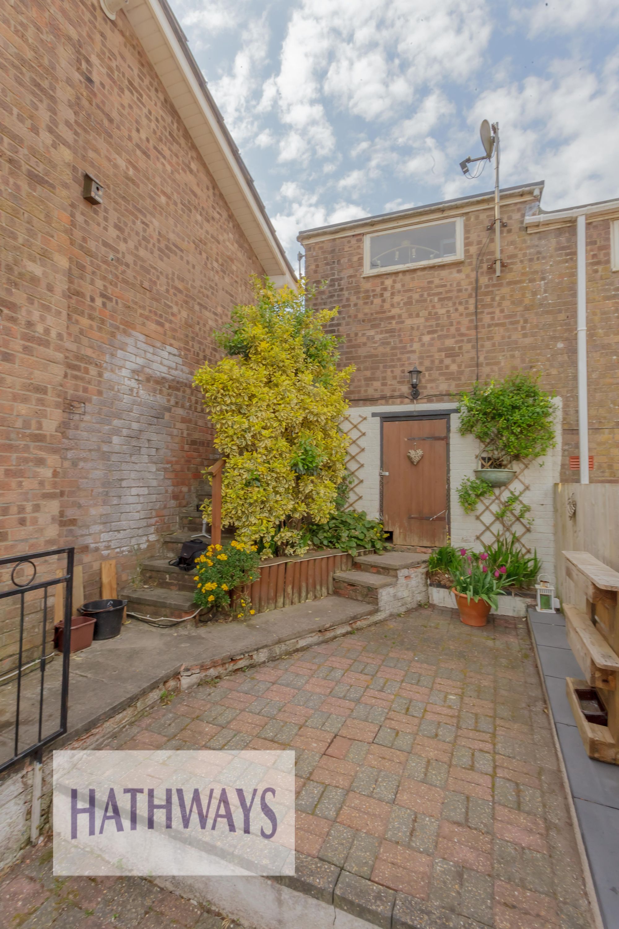 3 bed semi-detached house for sale in College Glade, Newport 37