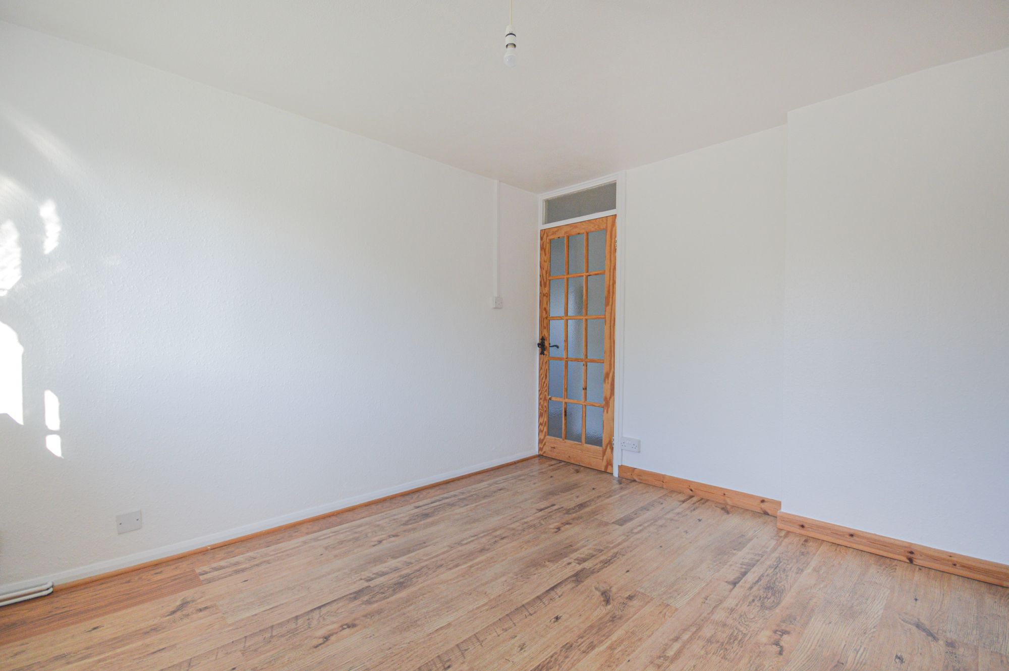 2 bed flat to rent in Anglesey Court, Newport  - Property Image 14