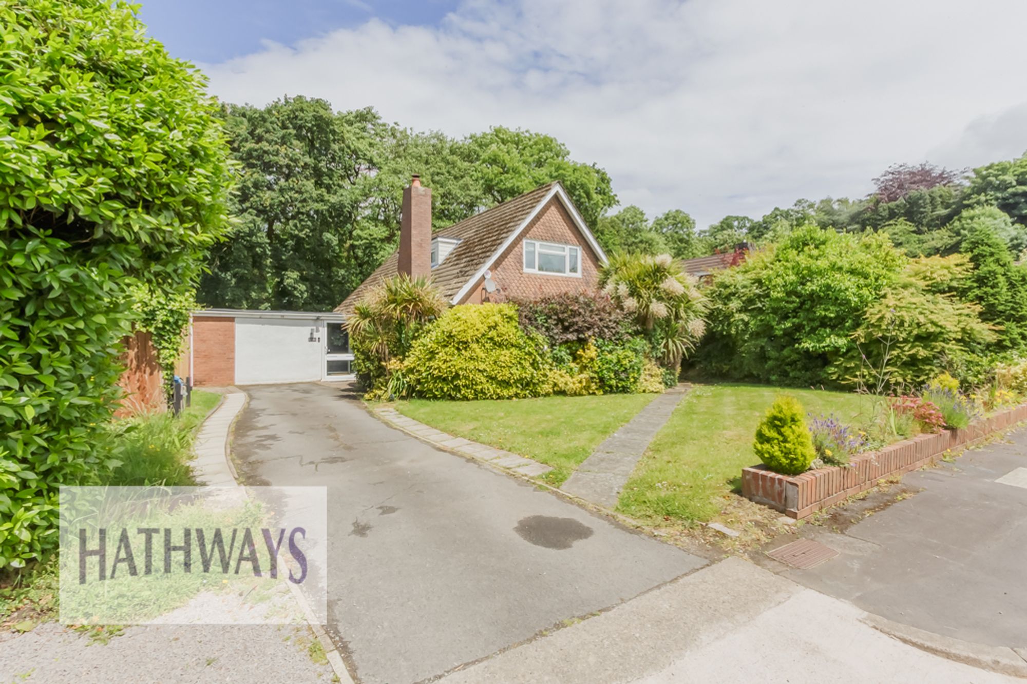 4 bed house for sale in The Alders, Cwmbran  - Property Image 1