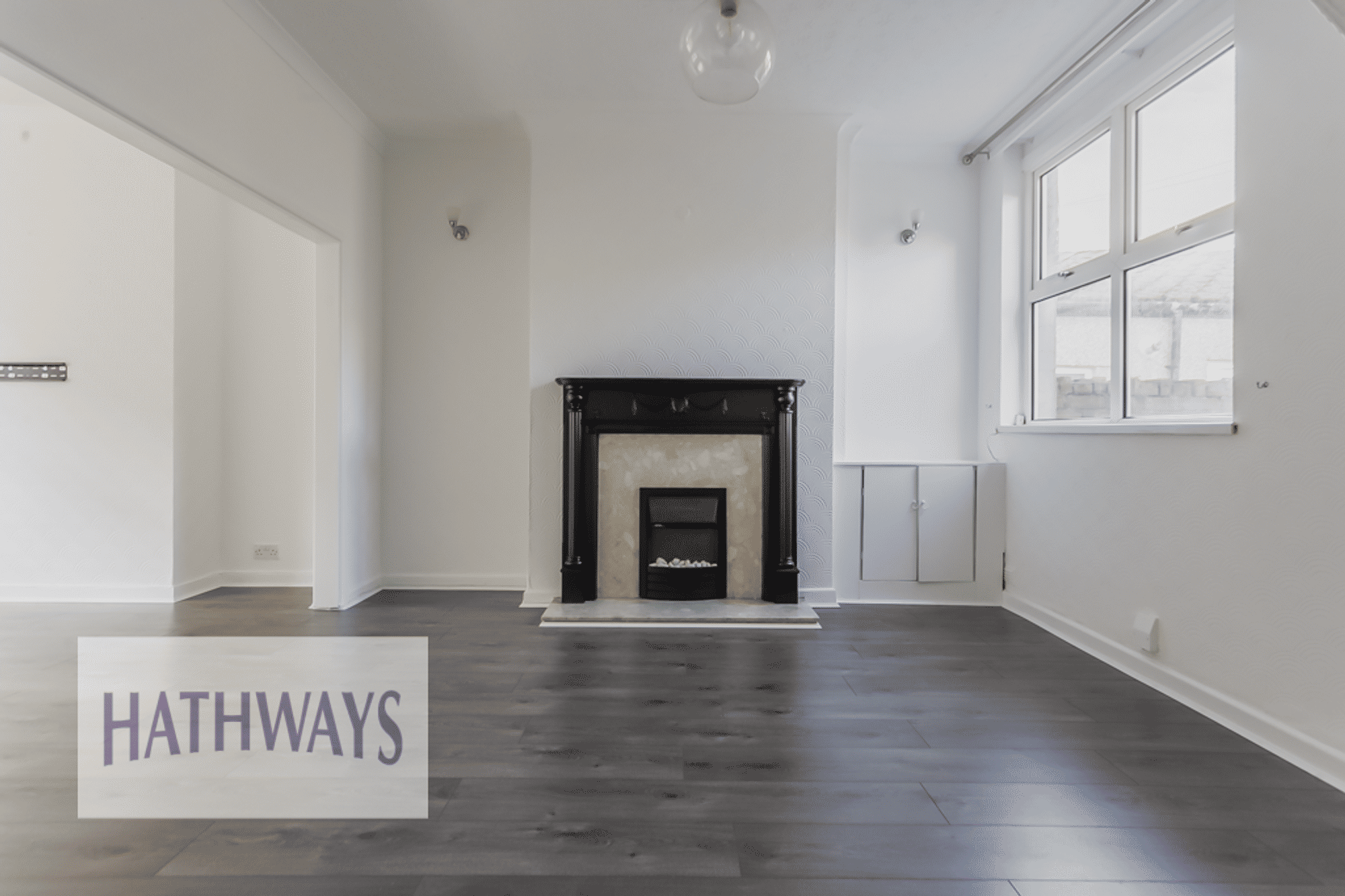 3 bed terraced house to rent in New Street, Cwmbran  - Property Image 3