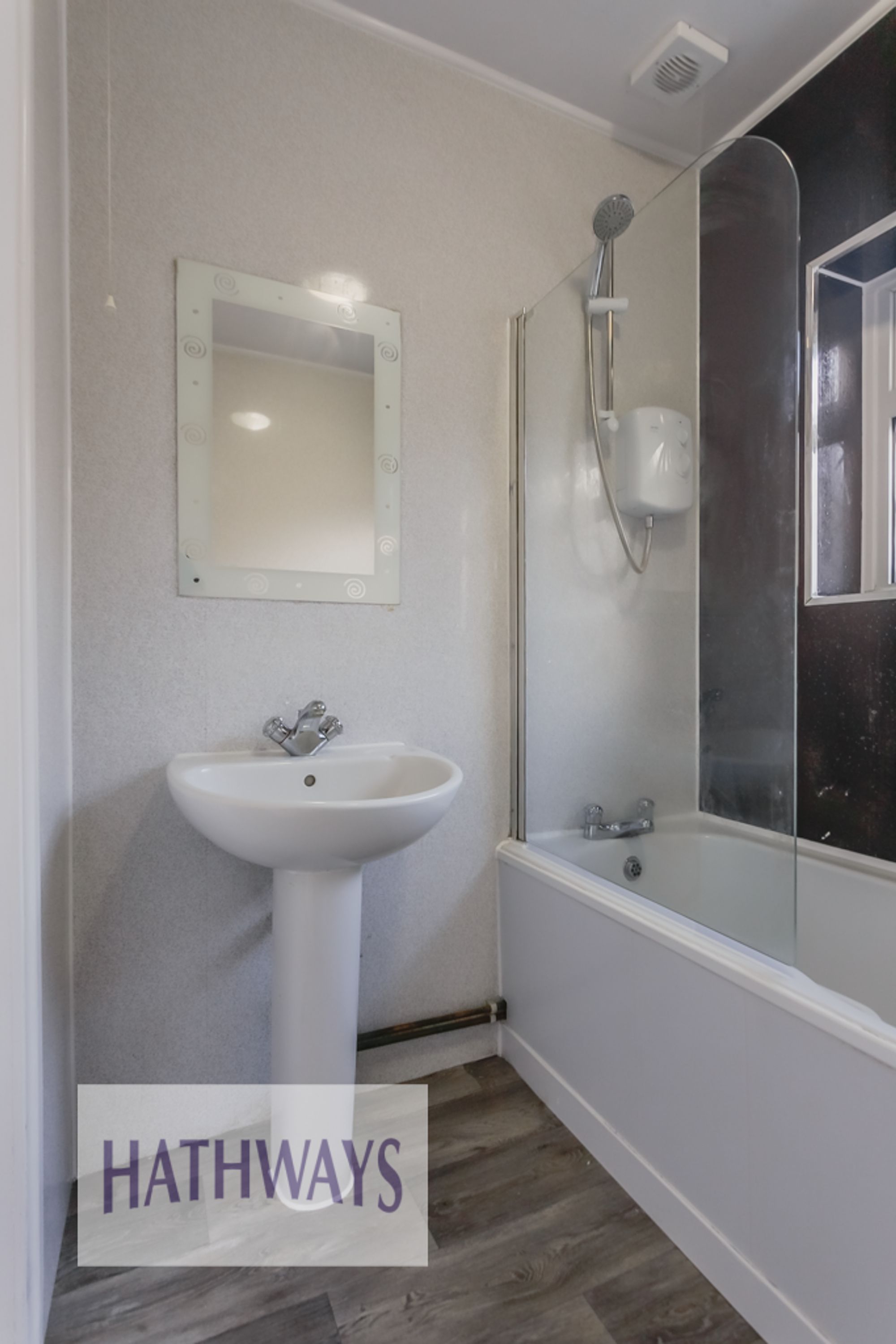 3 bed terraced house to rent in New Street, Cwmbran  - Property Image 11