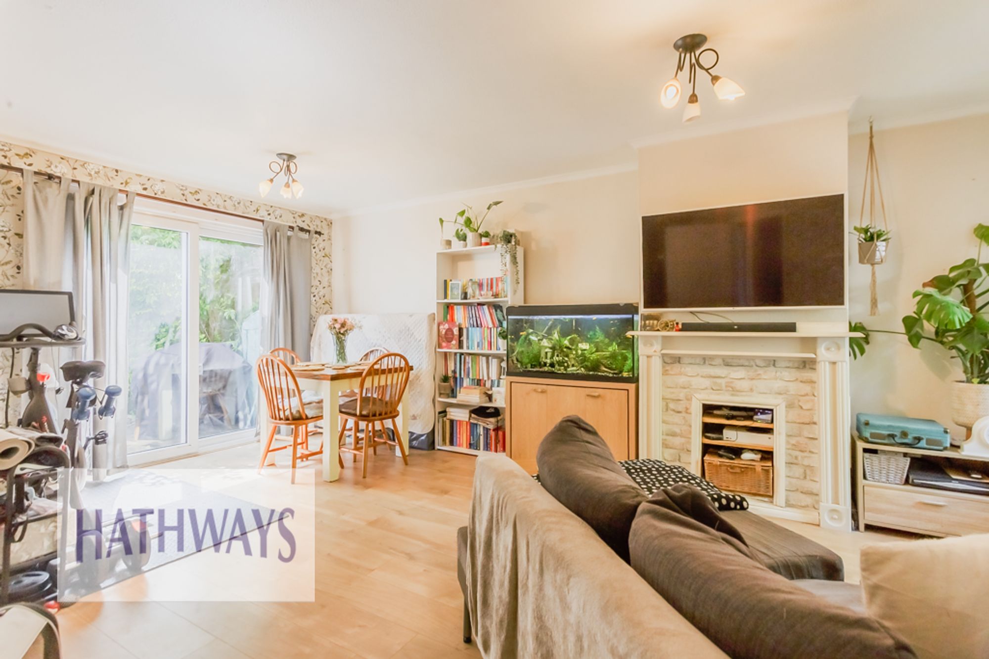 4 bed mid-terraced house for sale in Snowdon Court, Cwmbran 7