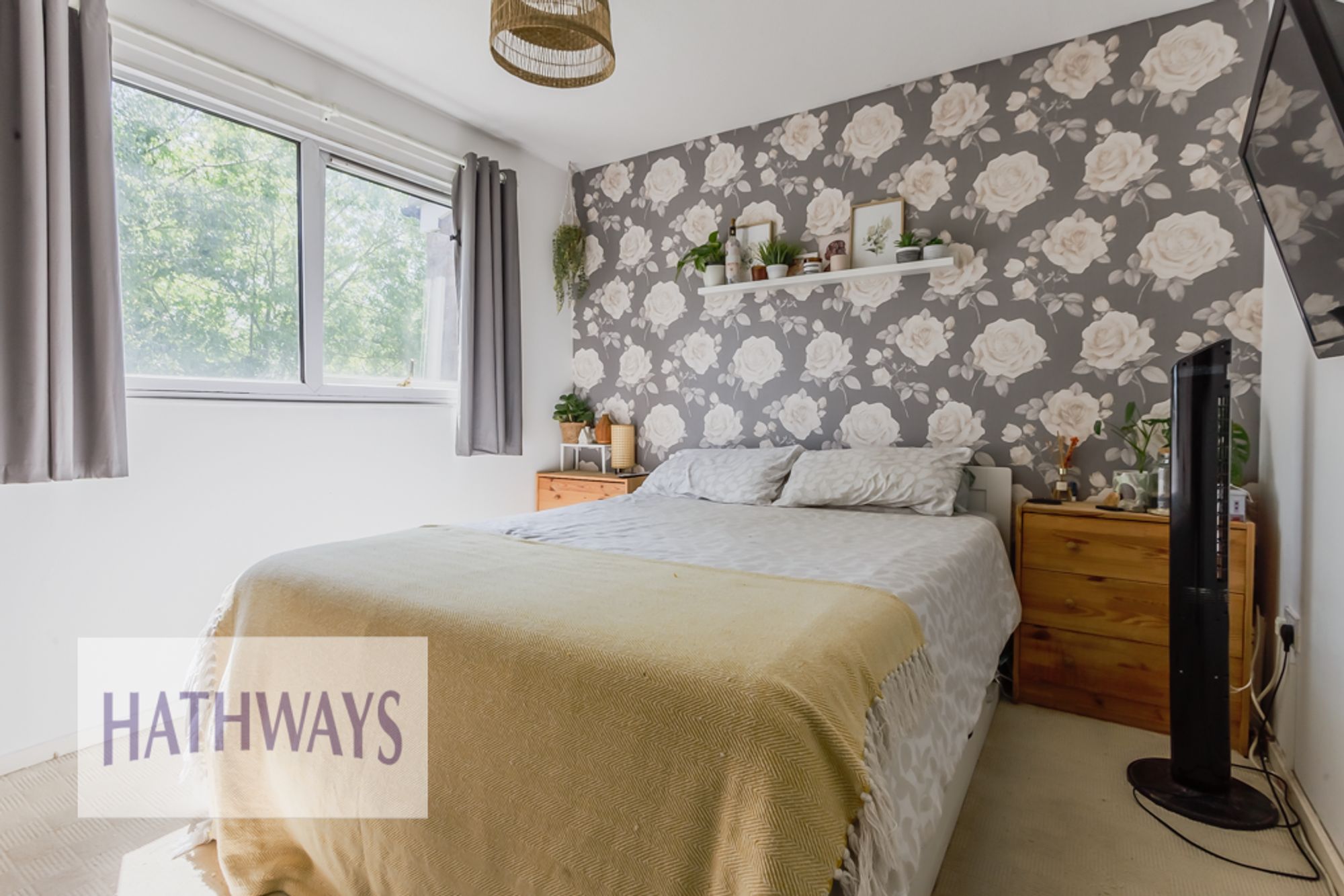 4 bed mid-terraced house for sale in Snowdon Court, Cwmbran  - Property Image 16