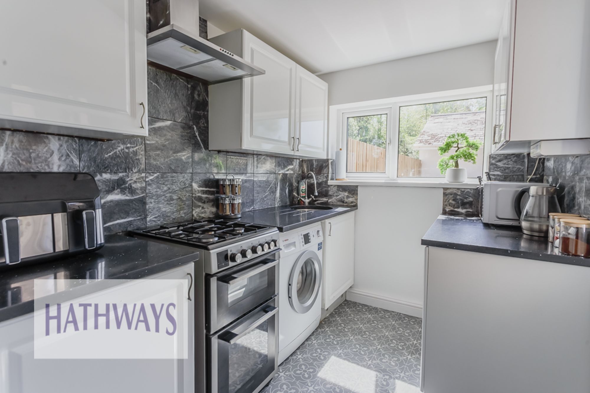2 bed terraced house for sale in Belle Vue Road, Cwmbran  - Property Image 14