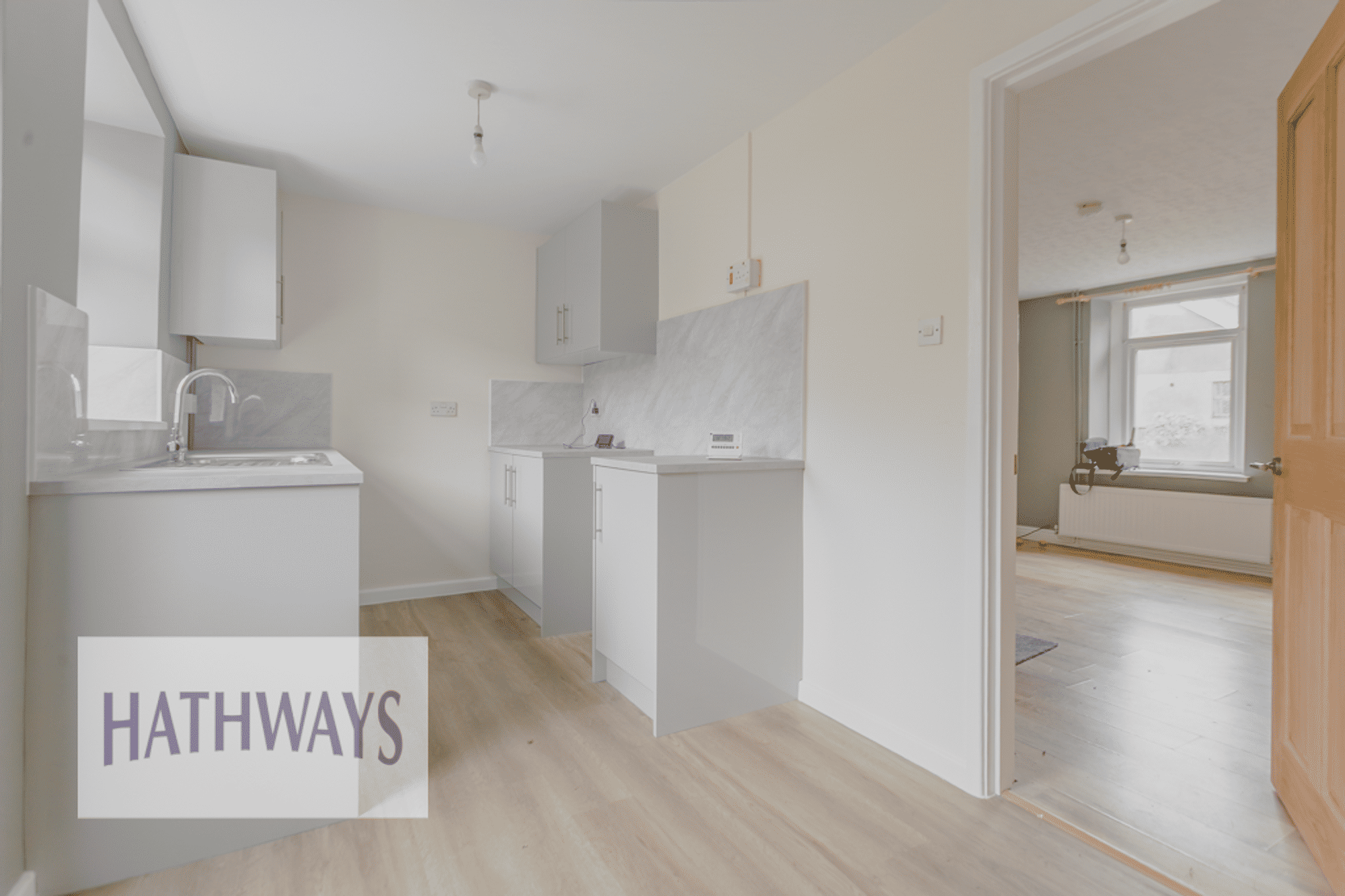 2 bed terraced house to rent in Caepalish, Pontypool 3