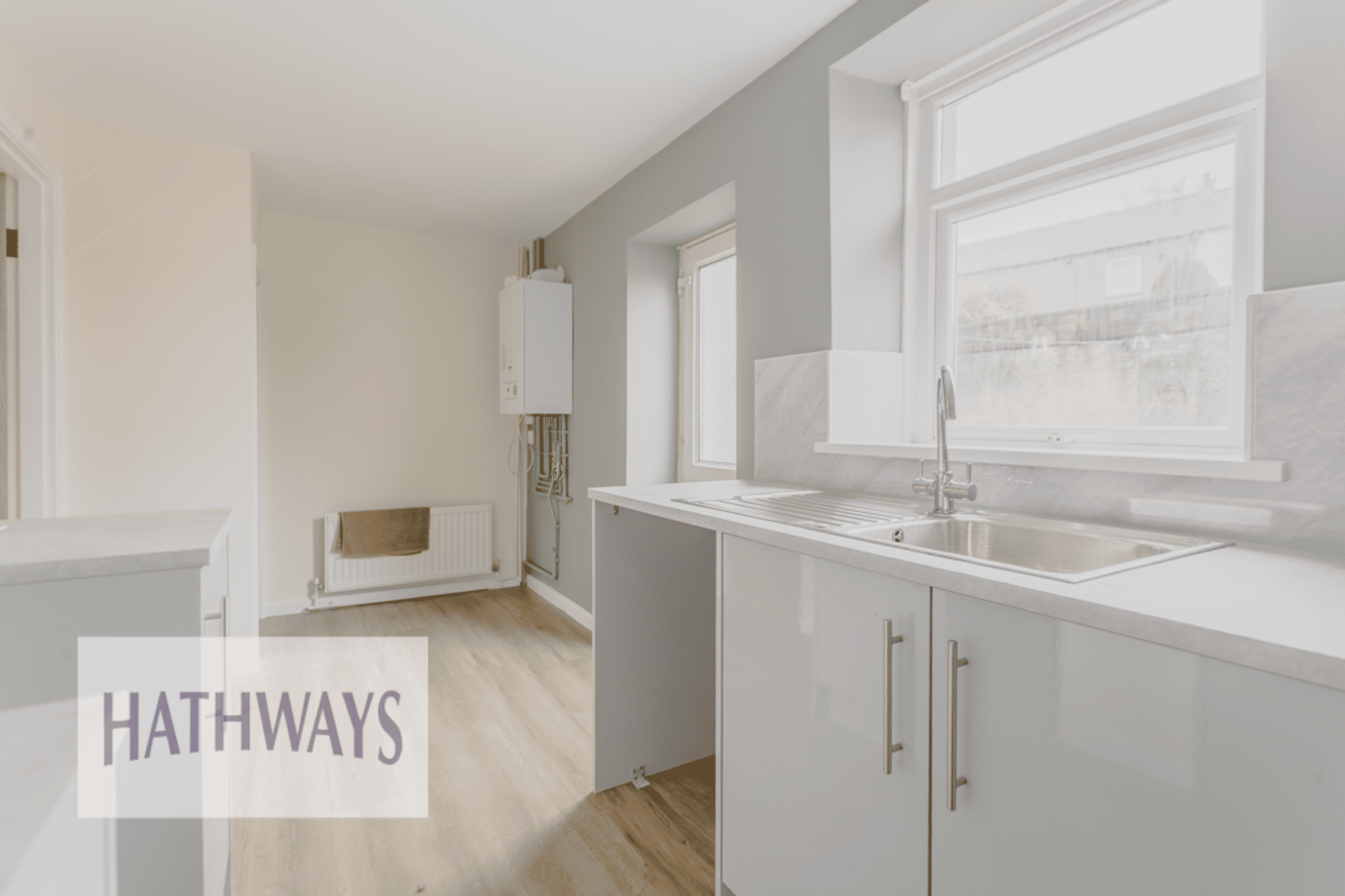 2 bed terraced house to rent in Caepalish, Pontypool 5